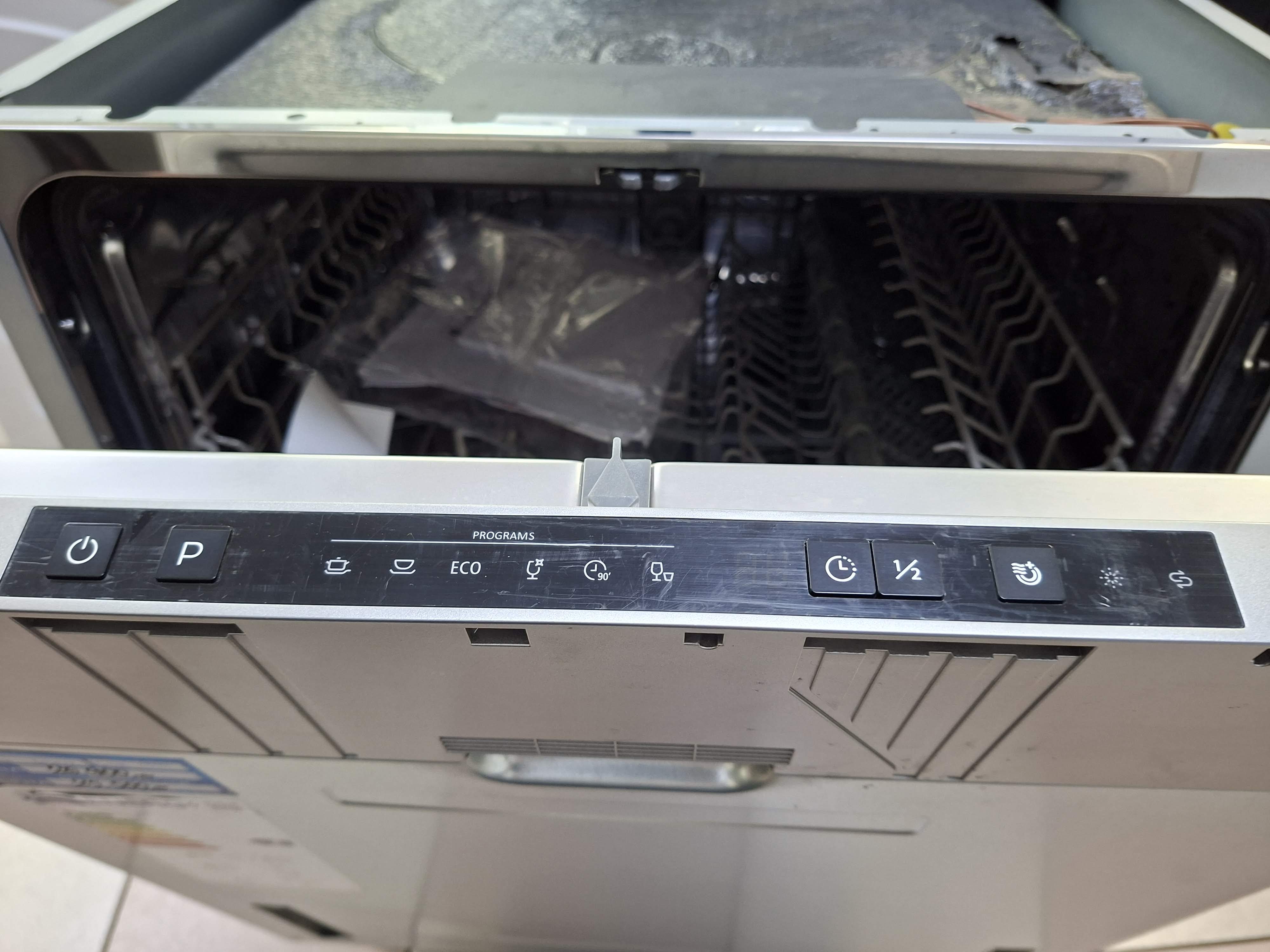 Ugradna Sudo mašina Midea MDW 14E6 , 14 kompleta.