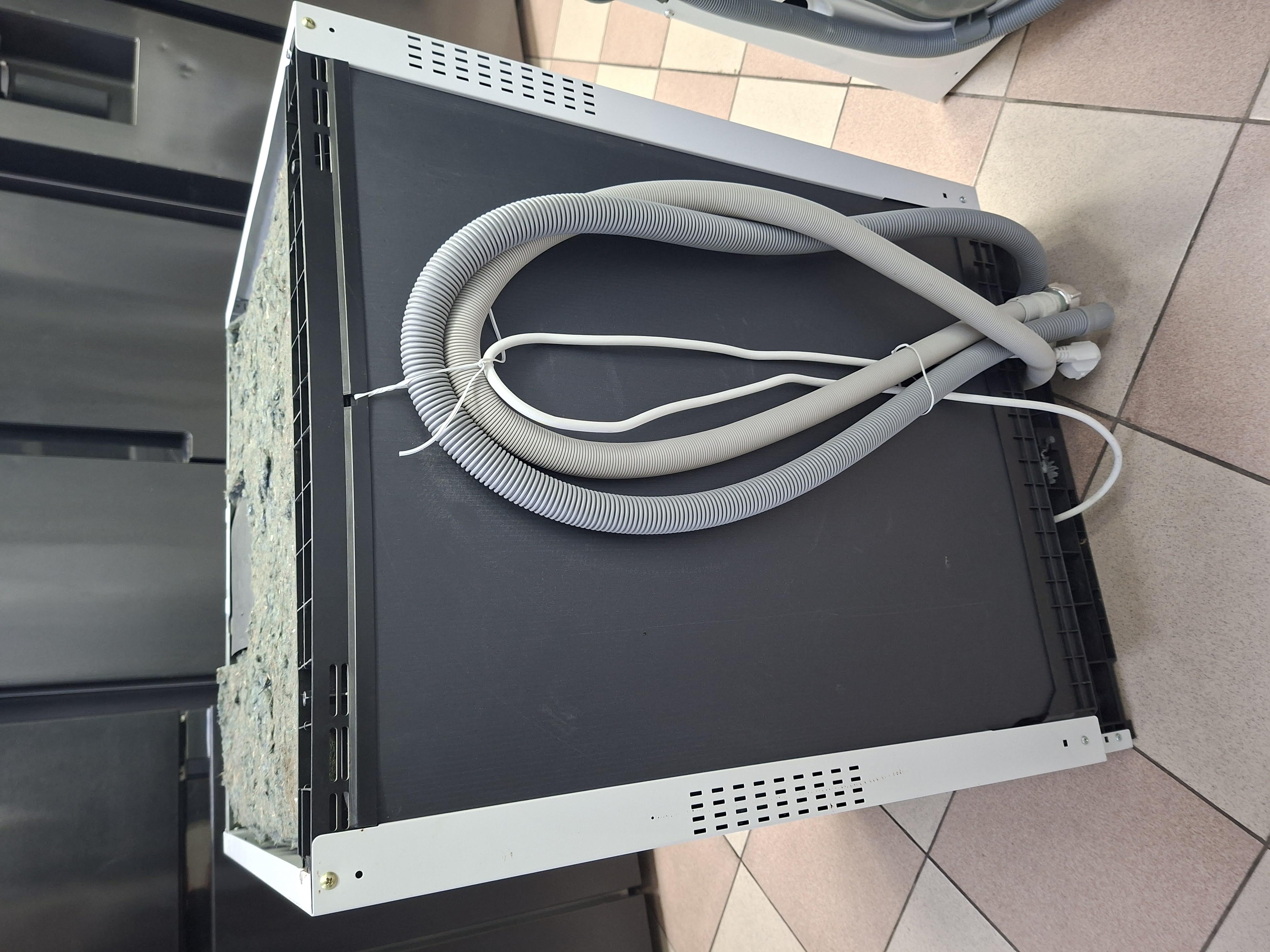 Ugradna sudo mašina Samsung  DW60M6040BB