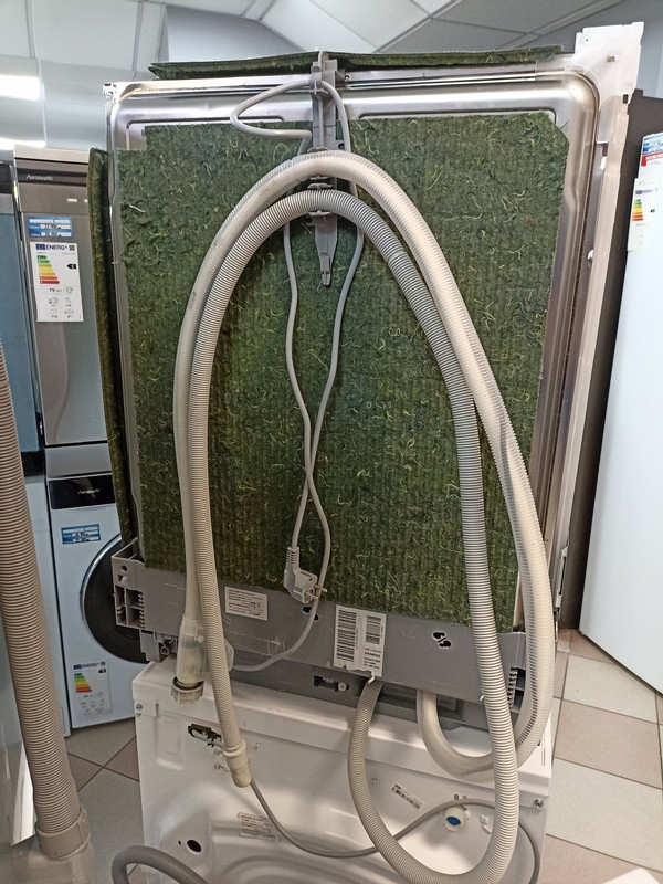 Ugradna Sudo mašina Simens SN63EX15BE , 13 kompleta