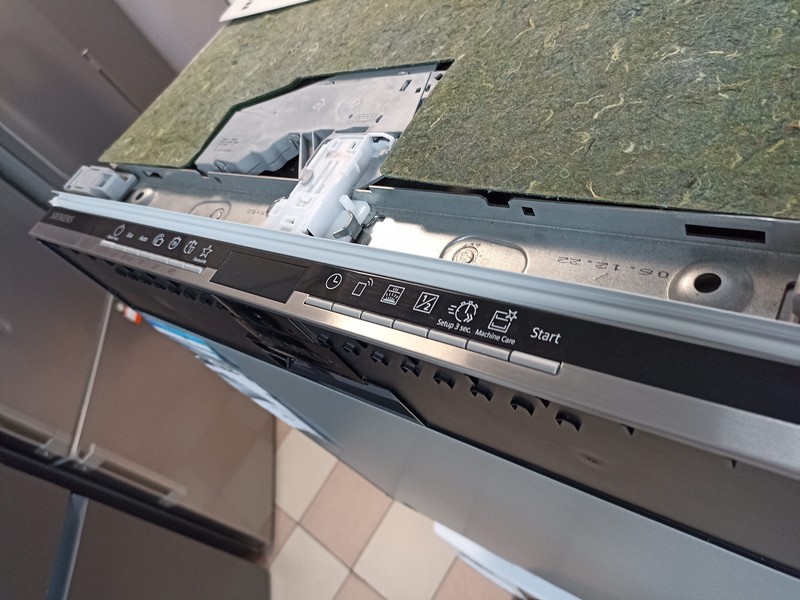Ugradna Sudo mašina Simens SN63EX15BE , 13 kompleta