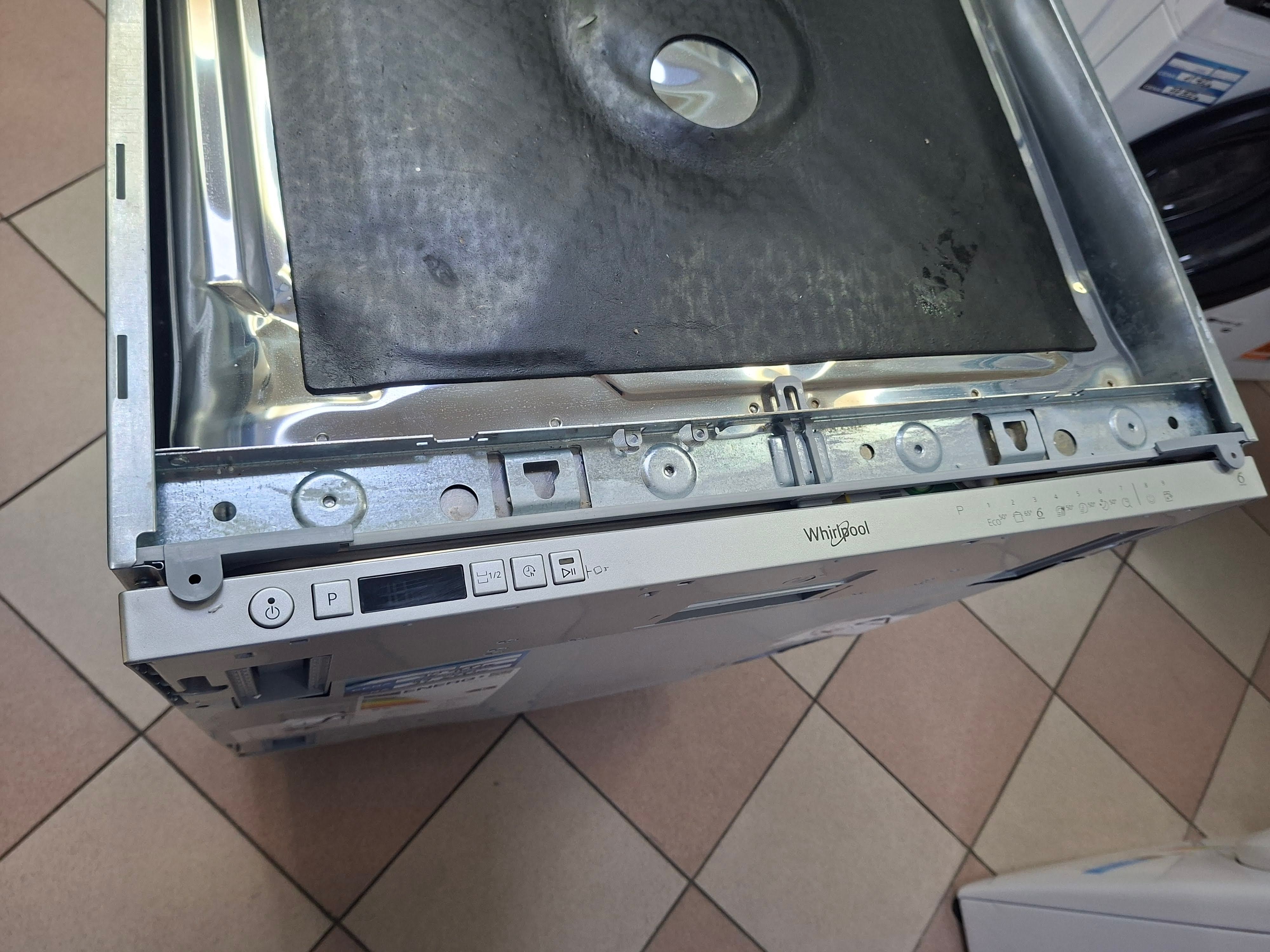 Ugradna sudo mašina Whirlpool W2I HD524 AS , 14 kompleta