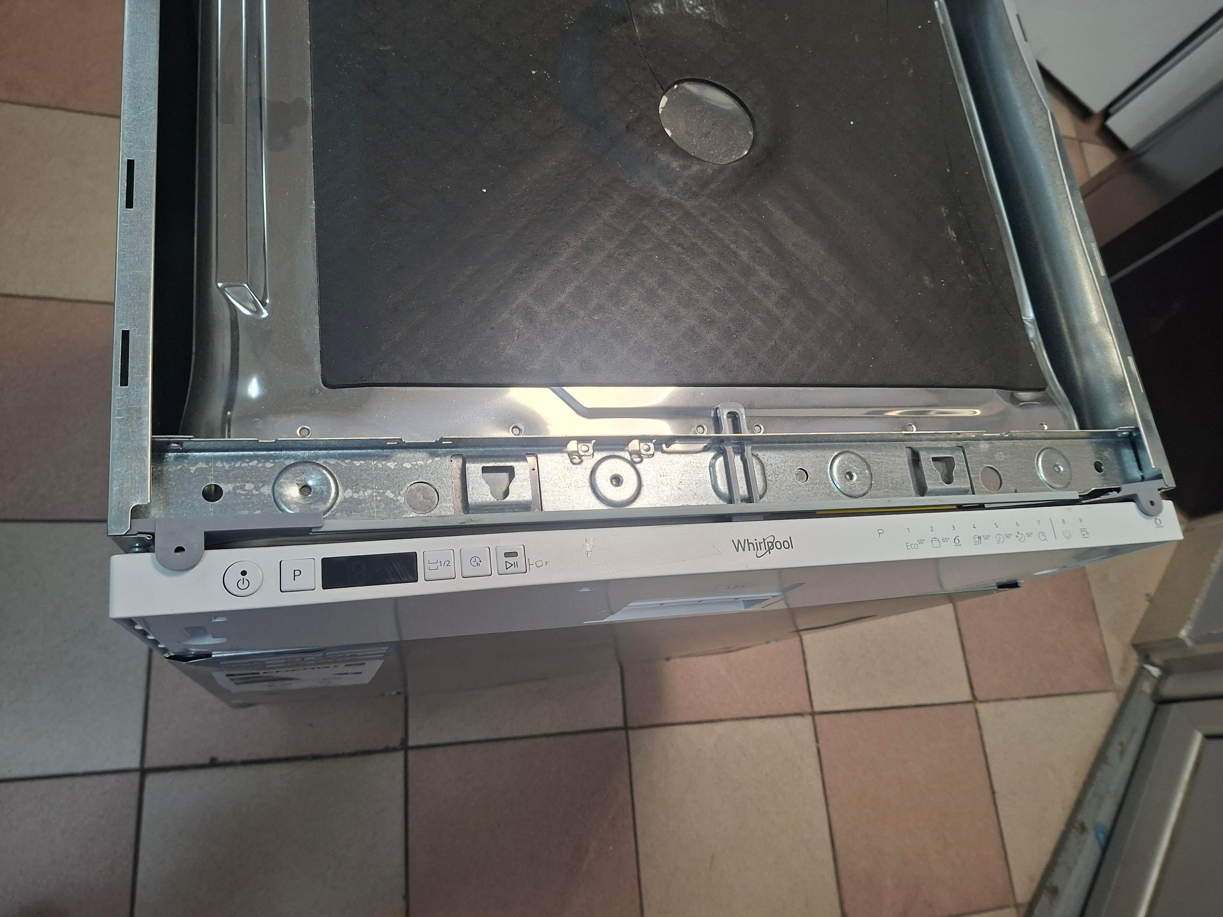 Ugradna Sudo mašina Whirlpool W2I HKD526 A, 14 komplet