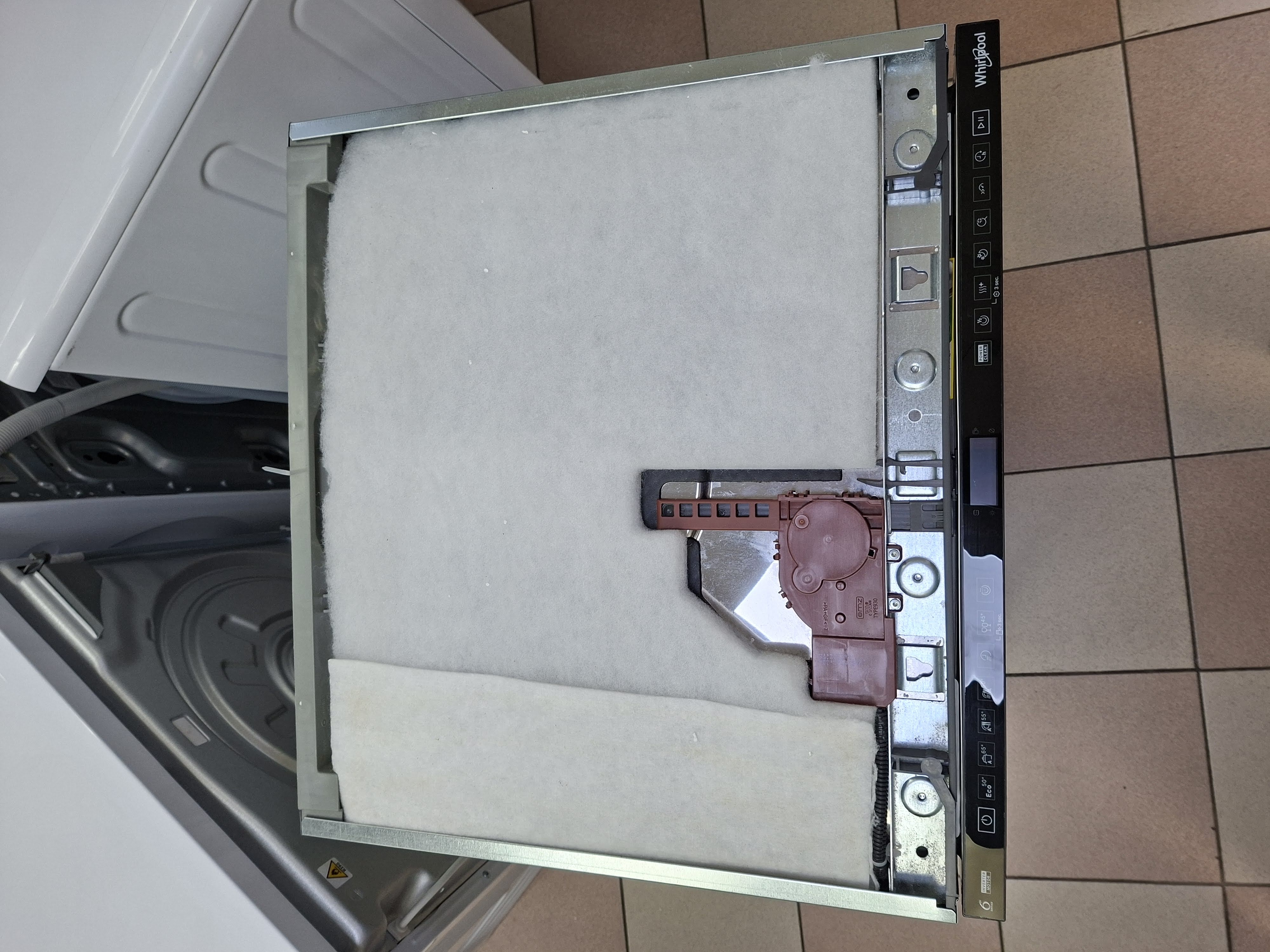Ugradna sudo mašina Whirlpool W7I HF60 TU , 15 kompleta