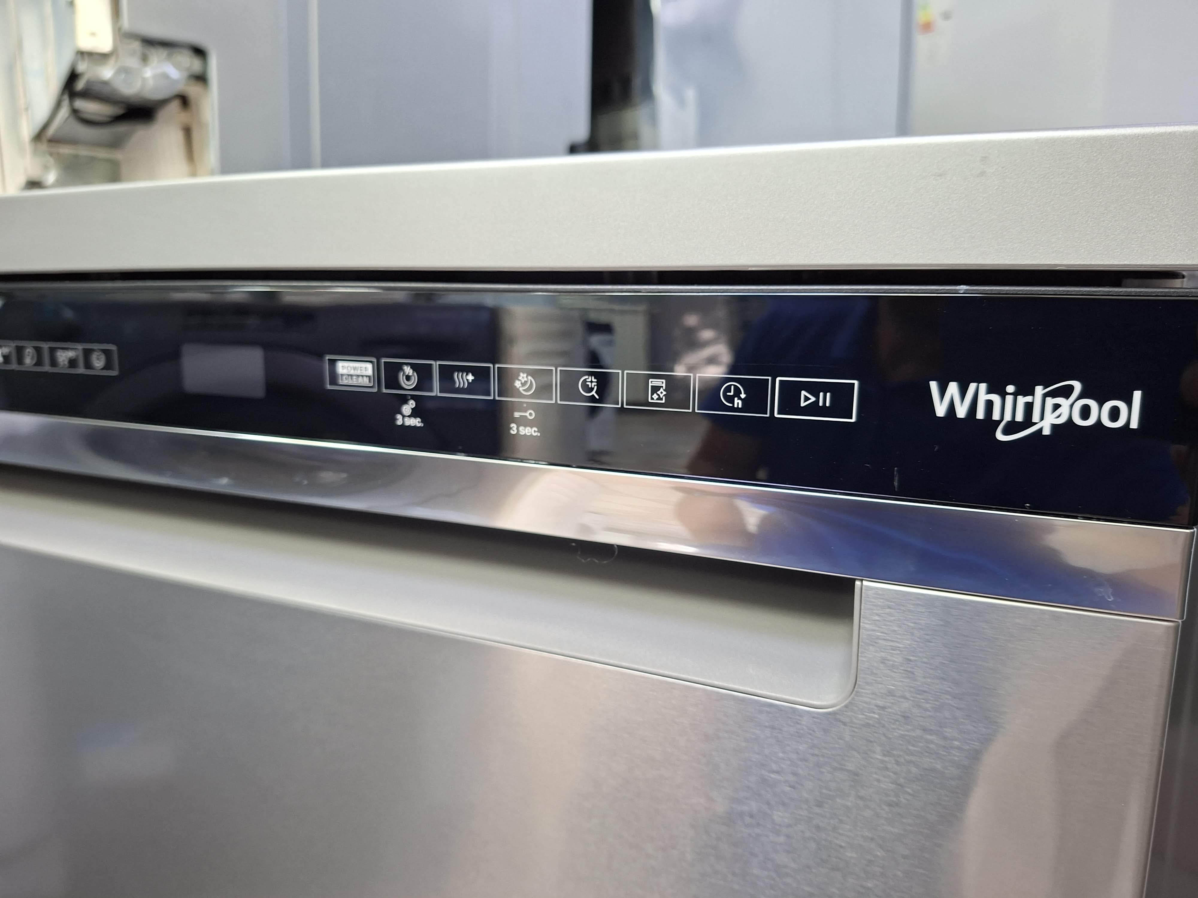 Ugradna Sudo mašina Whirlpool W8F HS61X , 15 kompleta
