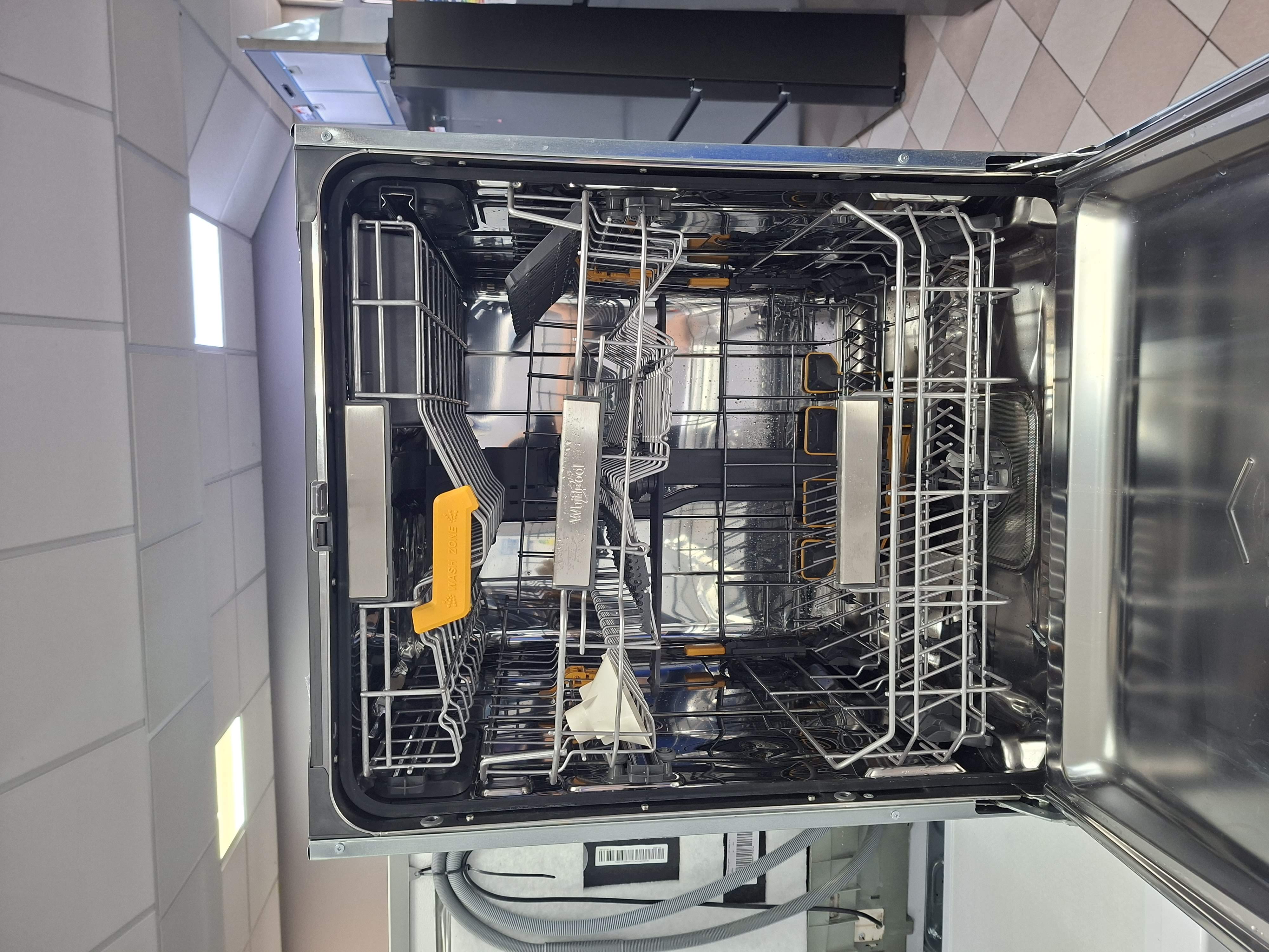 Ugradna Sudo mašina Whirlpool W8I HT58 T , 14 komplet