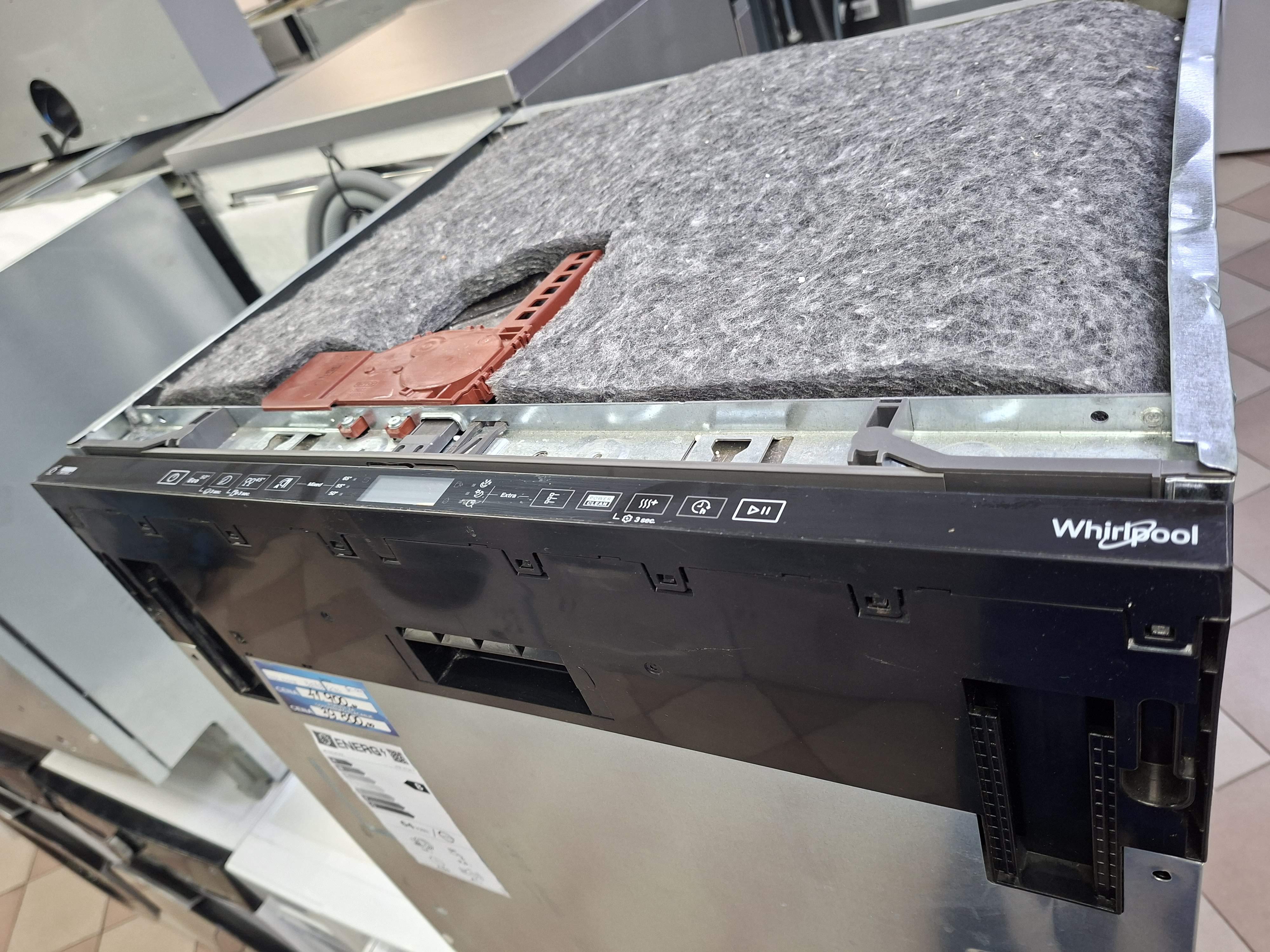 Ugradna Sudo mašina Whirlpool W8I HT58 T , 14 komplet