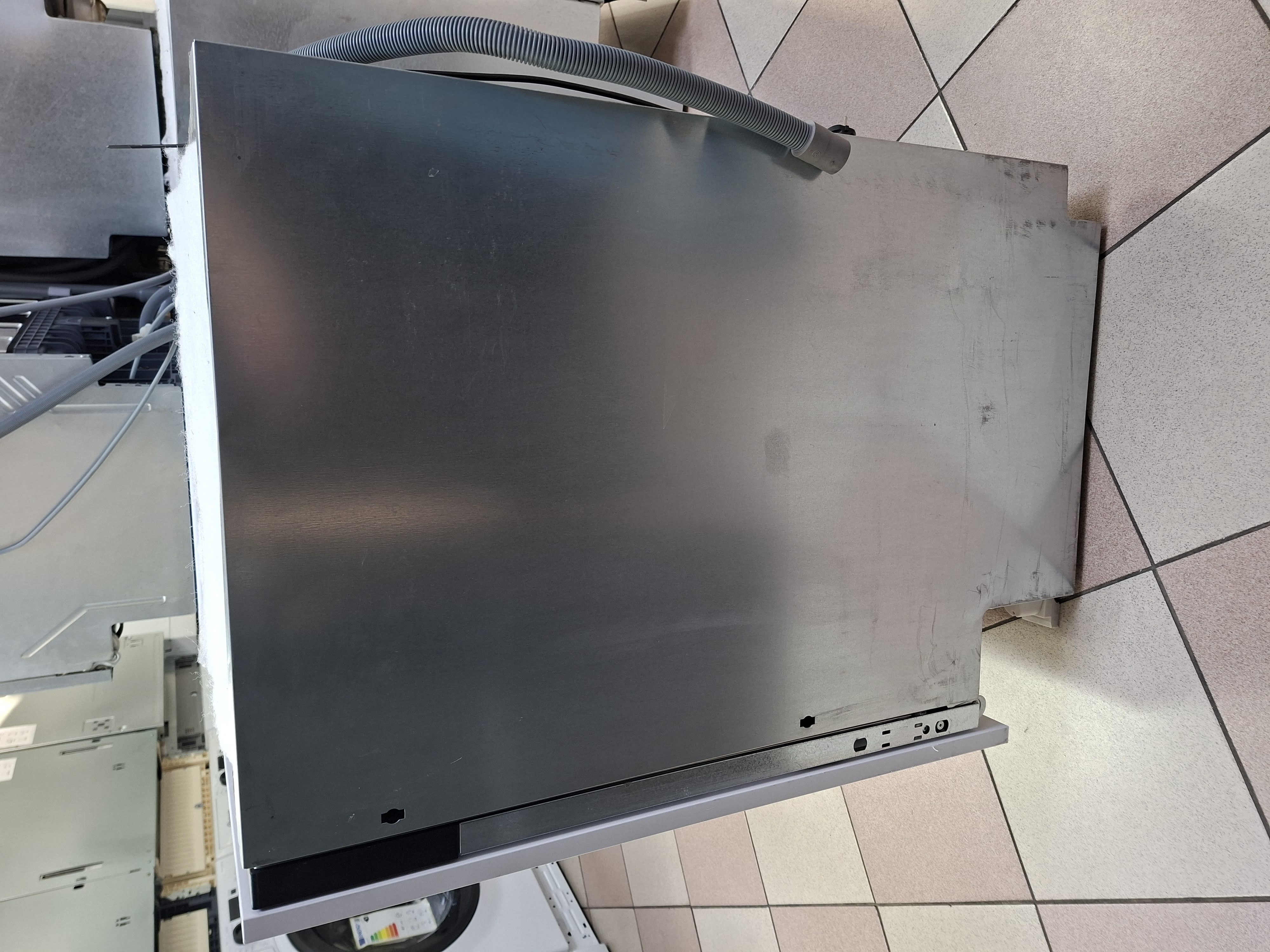 Ugradna Sudo mašina Whirlpool WH7IC15B4M6S0 ,15 kompleta