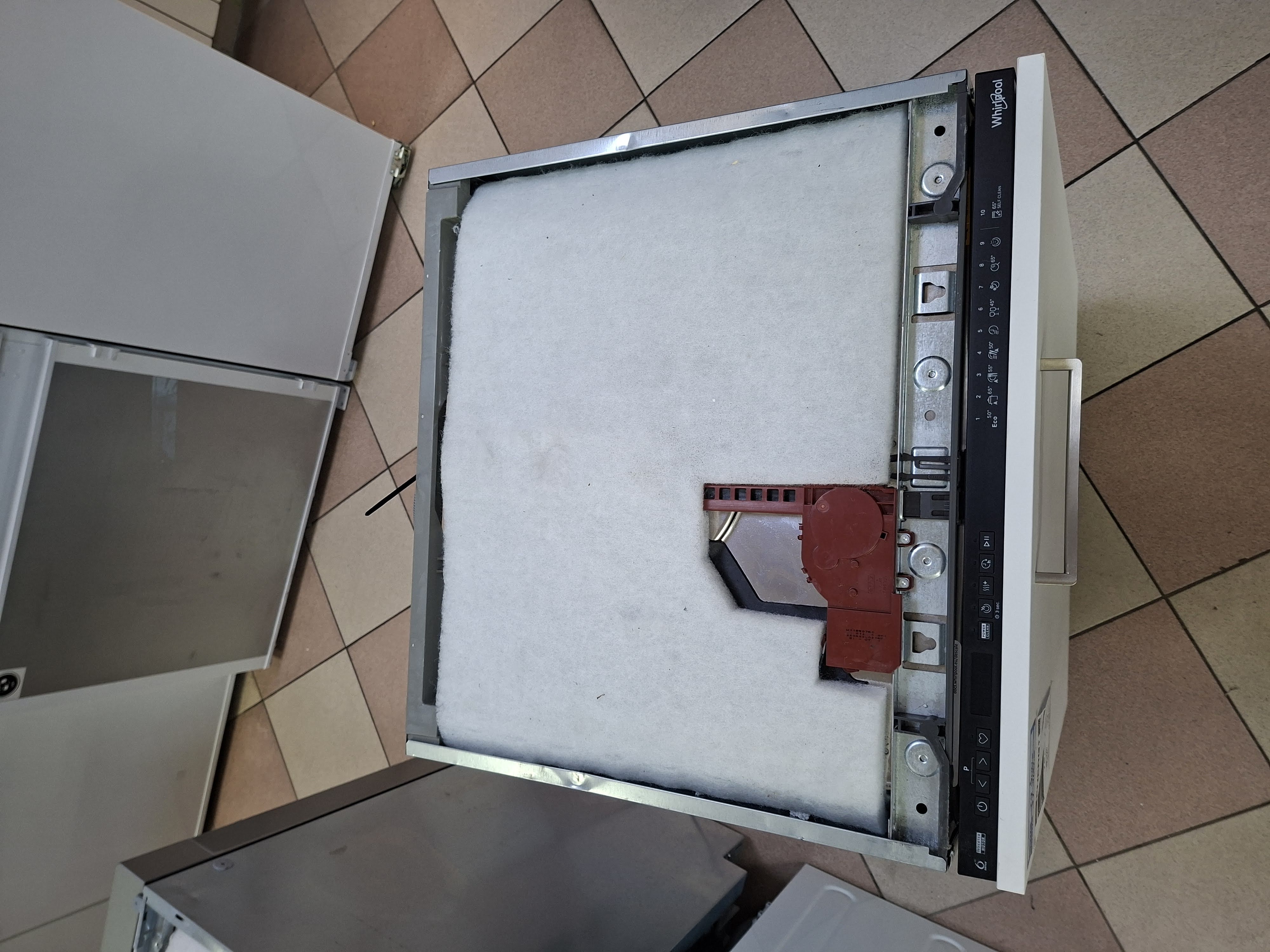 Ugradna Sudo mašina Whirlpool WH7IC15B4M6S0 ,15 kompleta