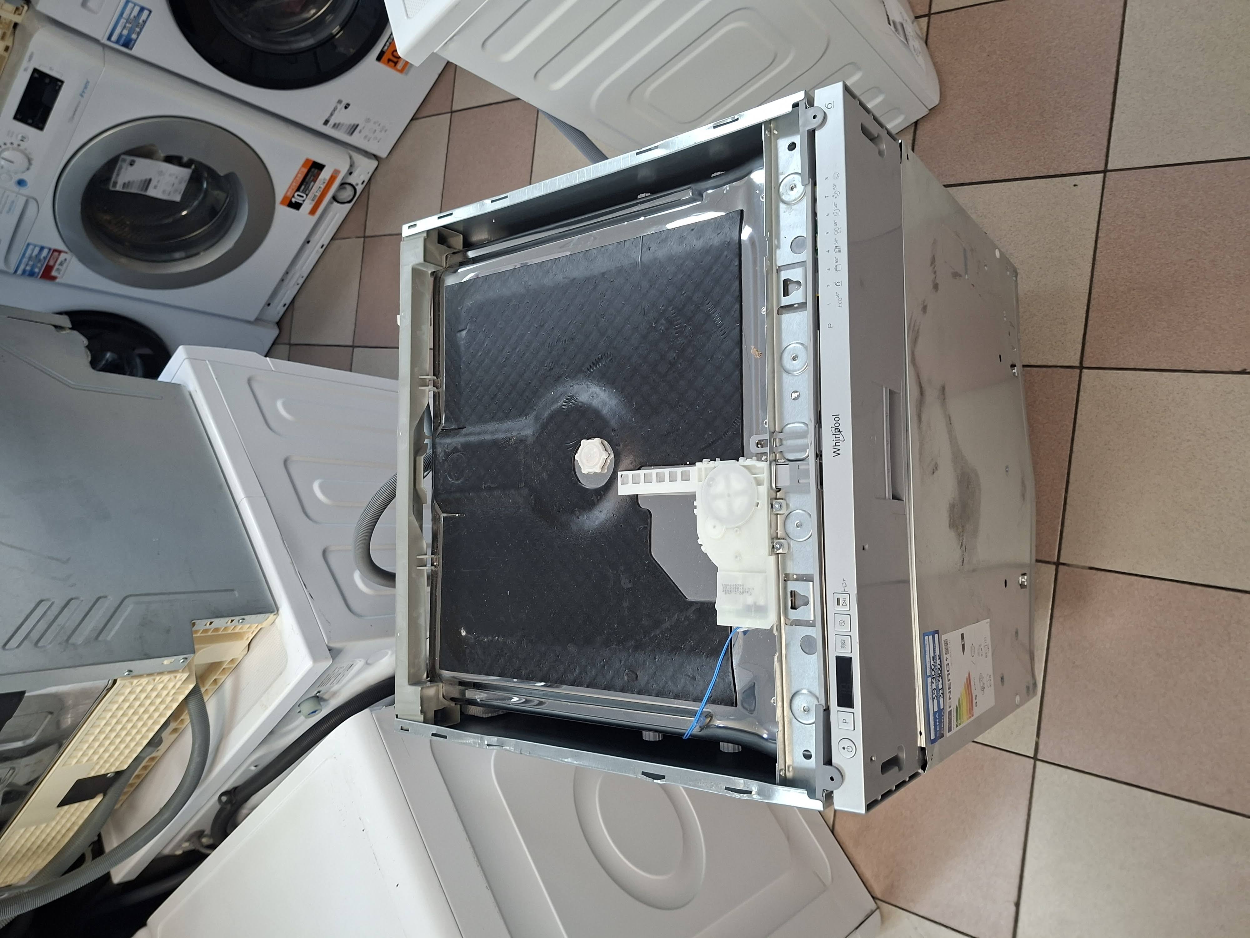 Ugradna Sudo mašina Whirlpool WIC 3C26 F, 14 kompleta