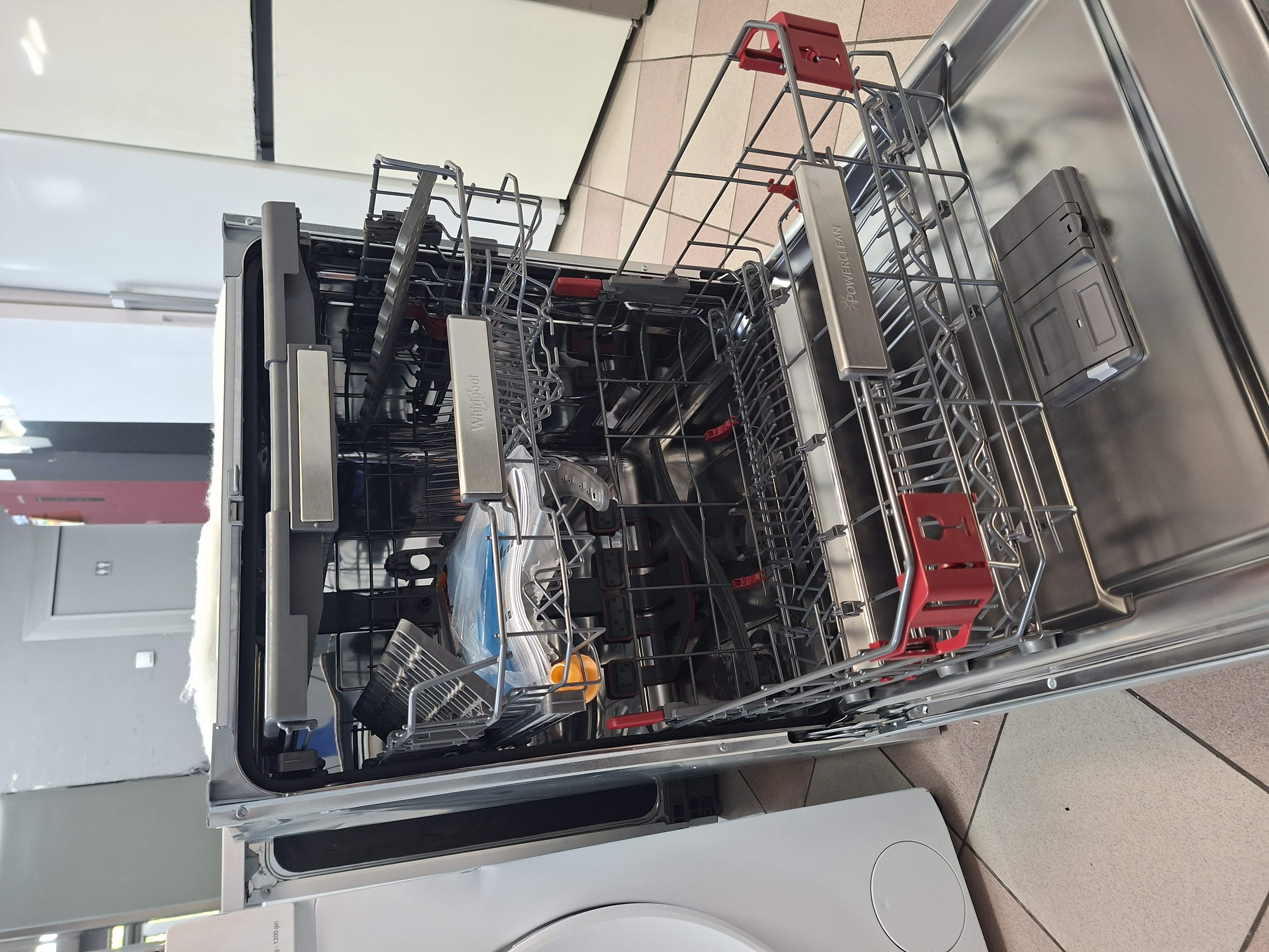 Ugradna Sudo mašina Whirlpool WUI 3O540 PELG , 14kompleta