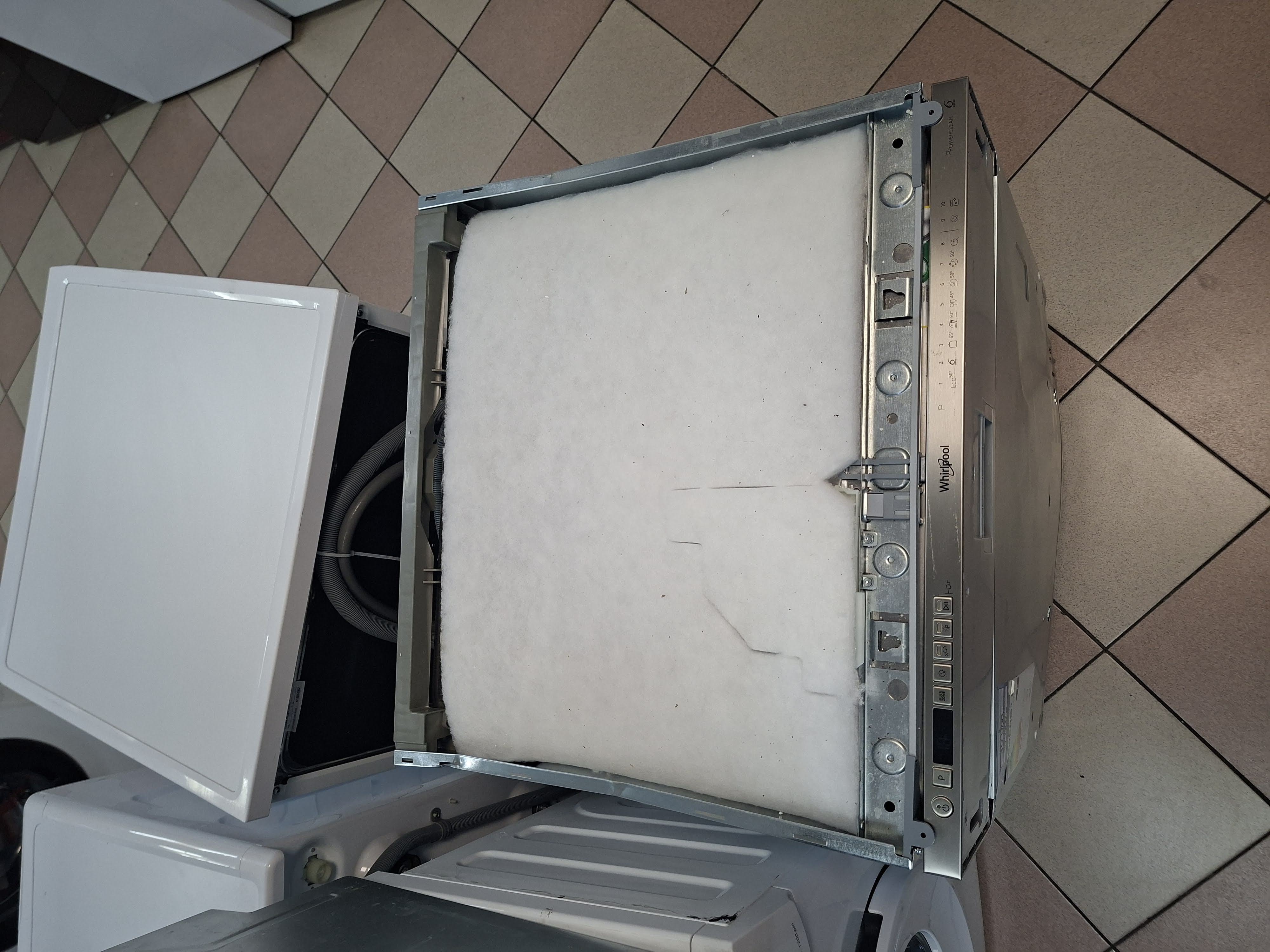 Ugradna Sudo mašina Whirlpool WUI 3O540 PELG , 14kompleta