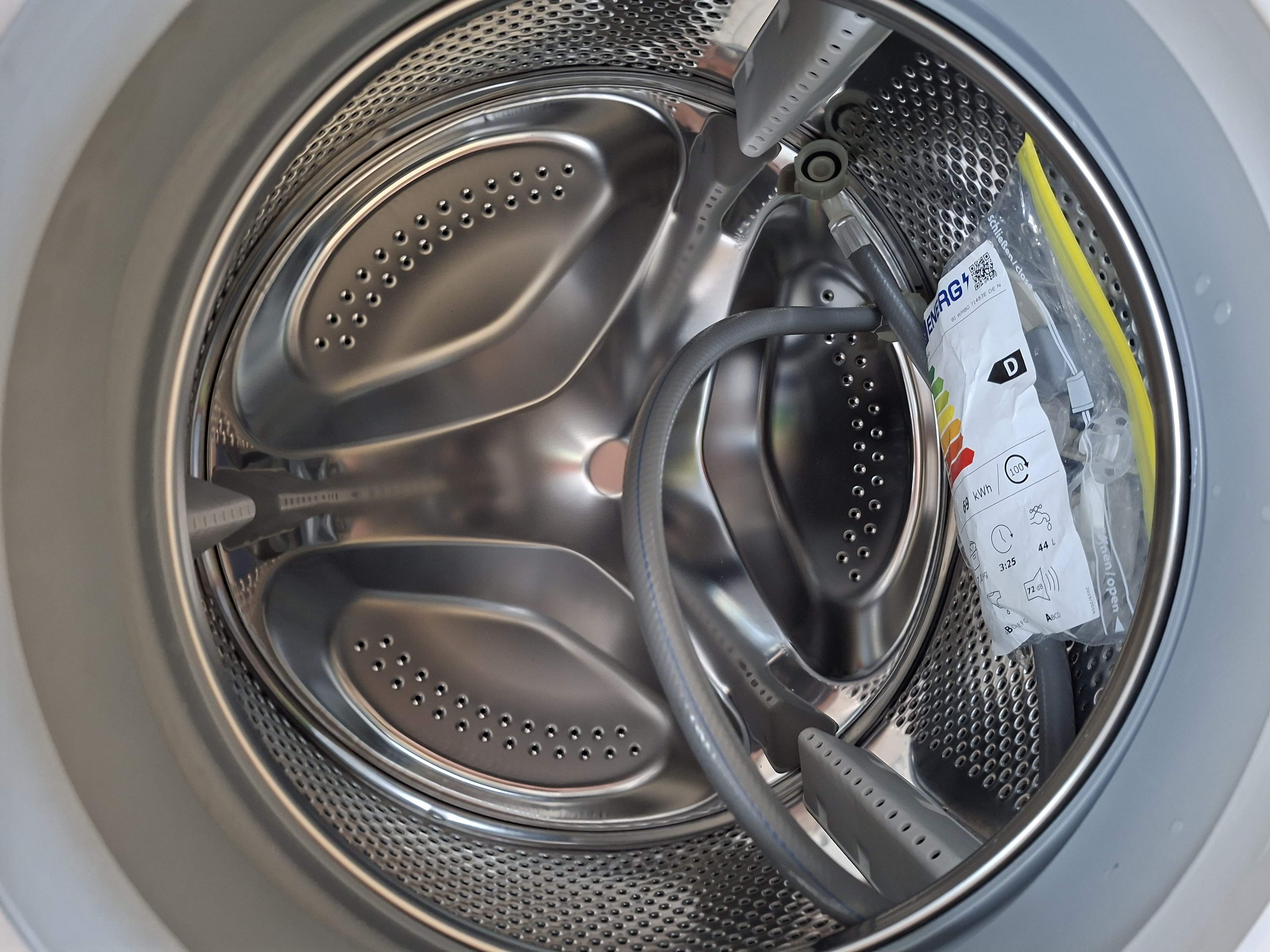 Ugradna Veš mašina Bauknecht BI WMBG 71483E DE N, 7kg