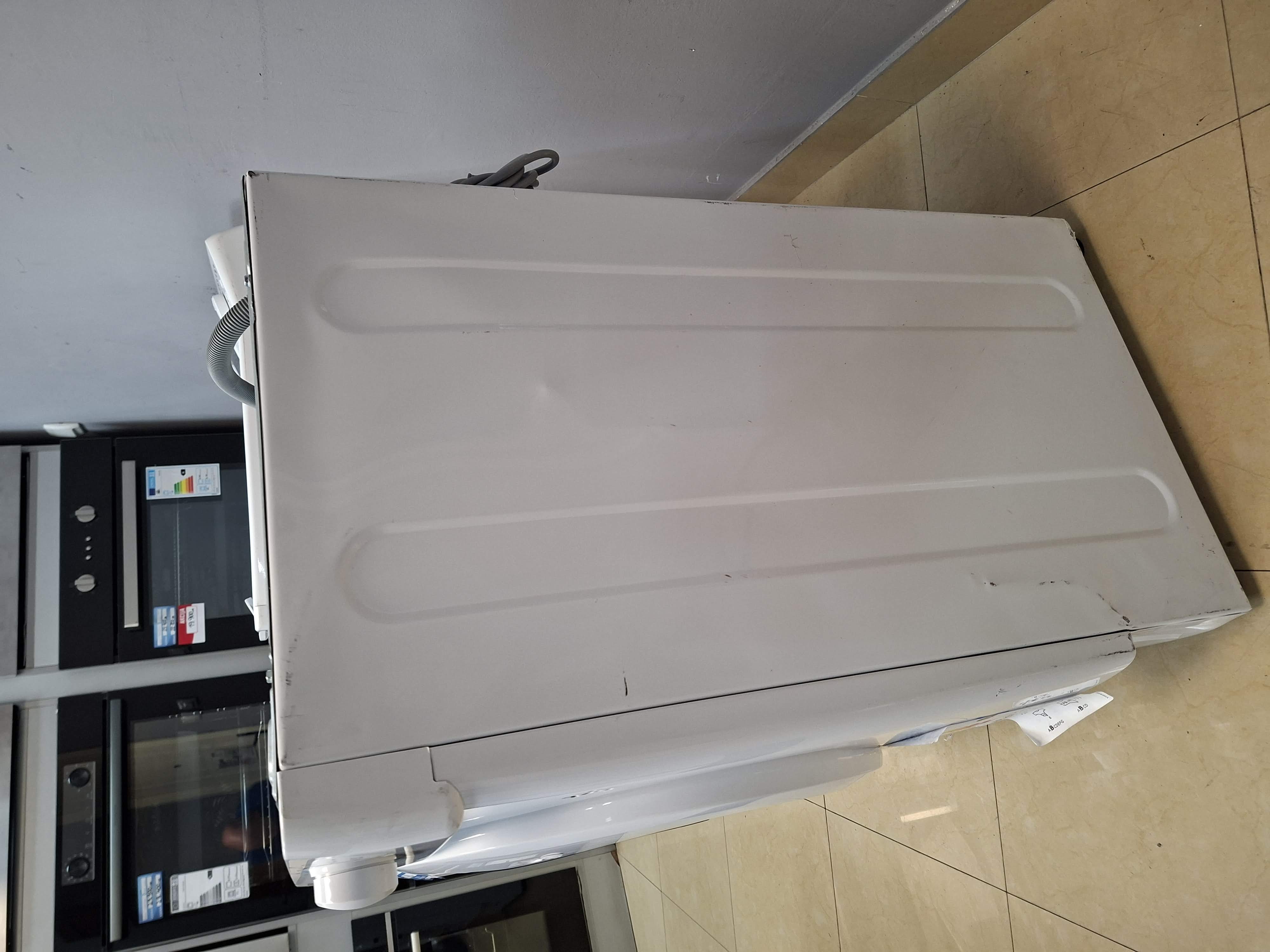 Ugradna veš mašina Candy CBW 27D1E-S, 7 kg