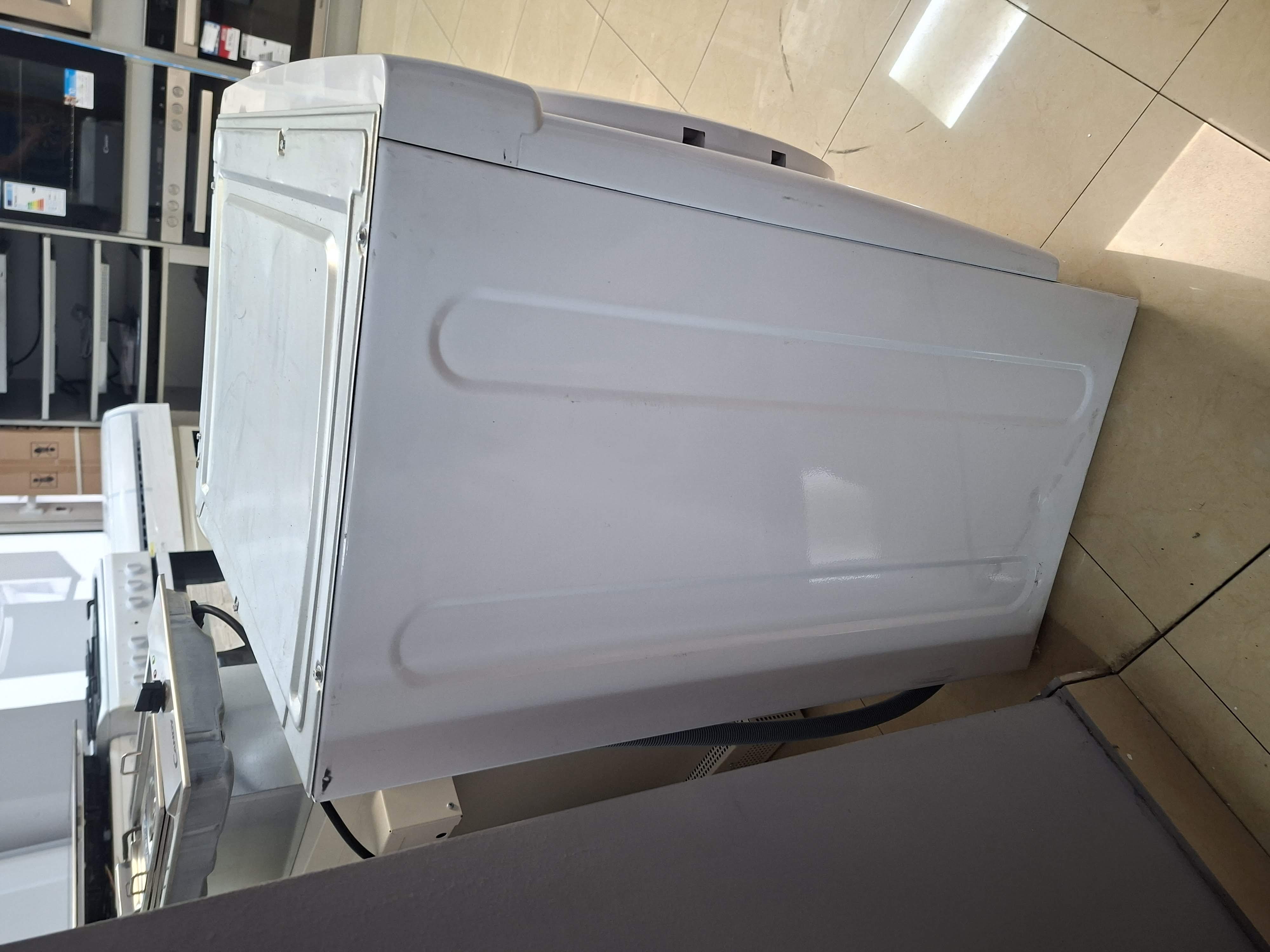 Ugradna veš mašina Candy CBW 48TWME-S, 8 kg
