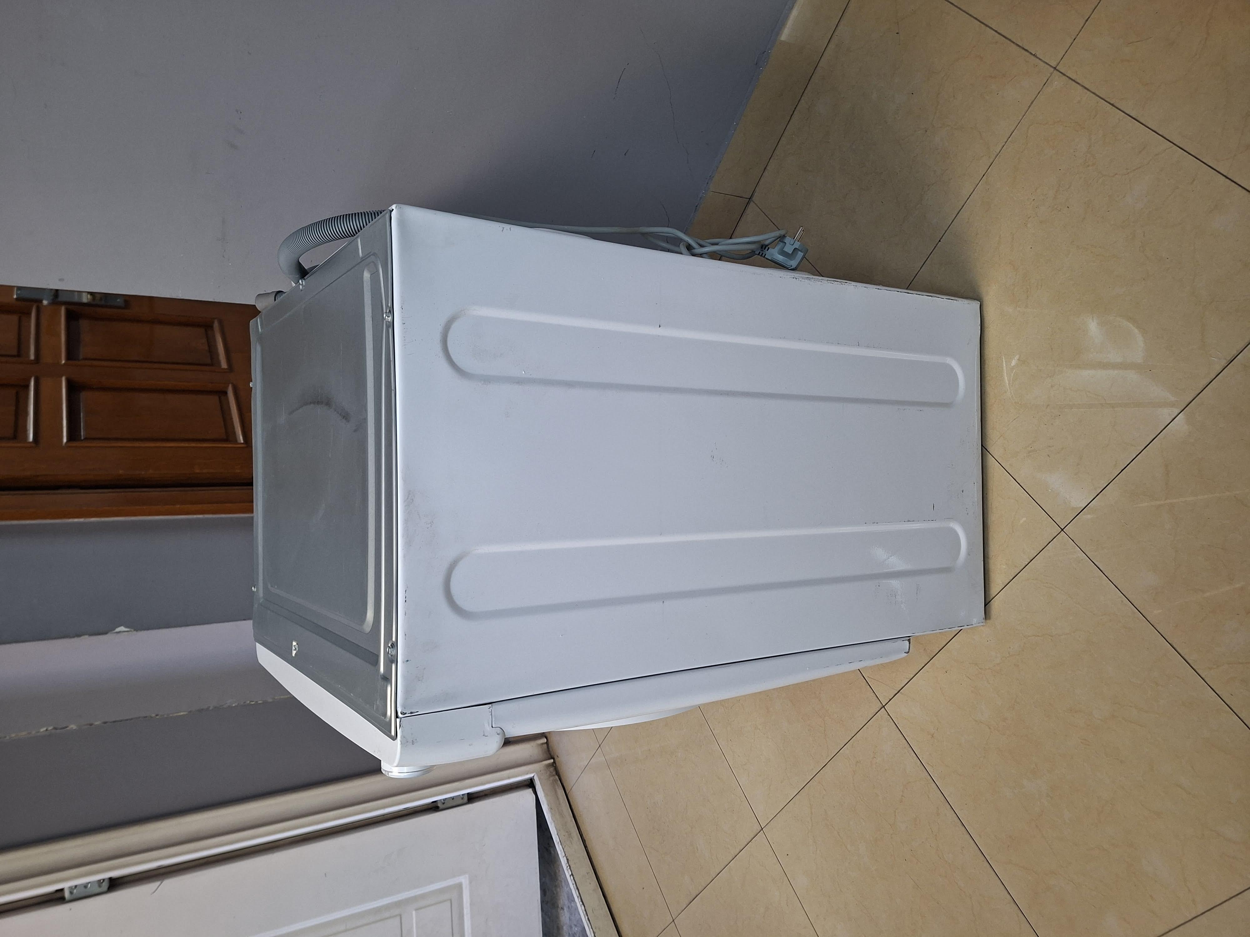 Ugradna veš mašina Candy CBWO 49TWME-S , 9 kg
