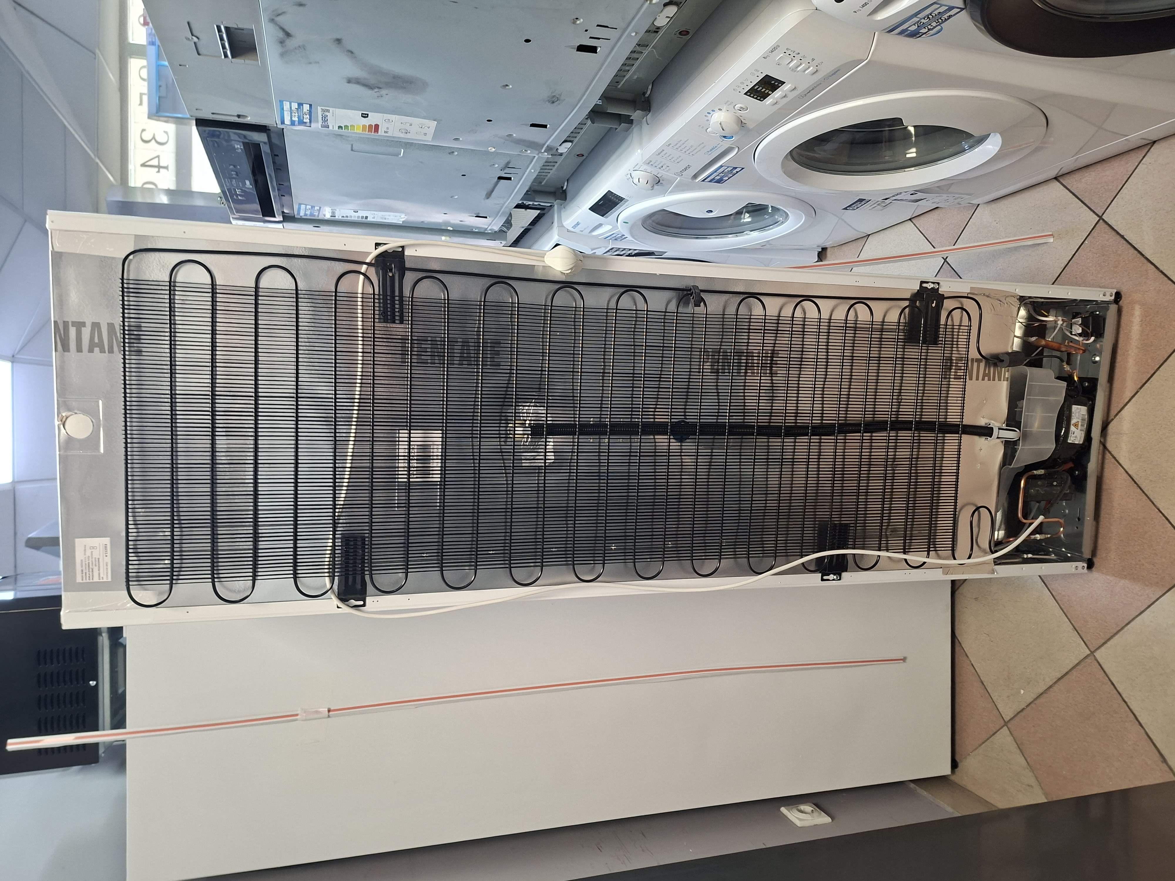 Ugradni frižider AEG OSC5S185ES, 177cm