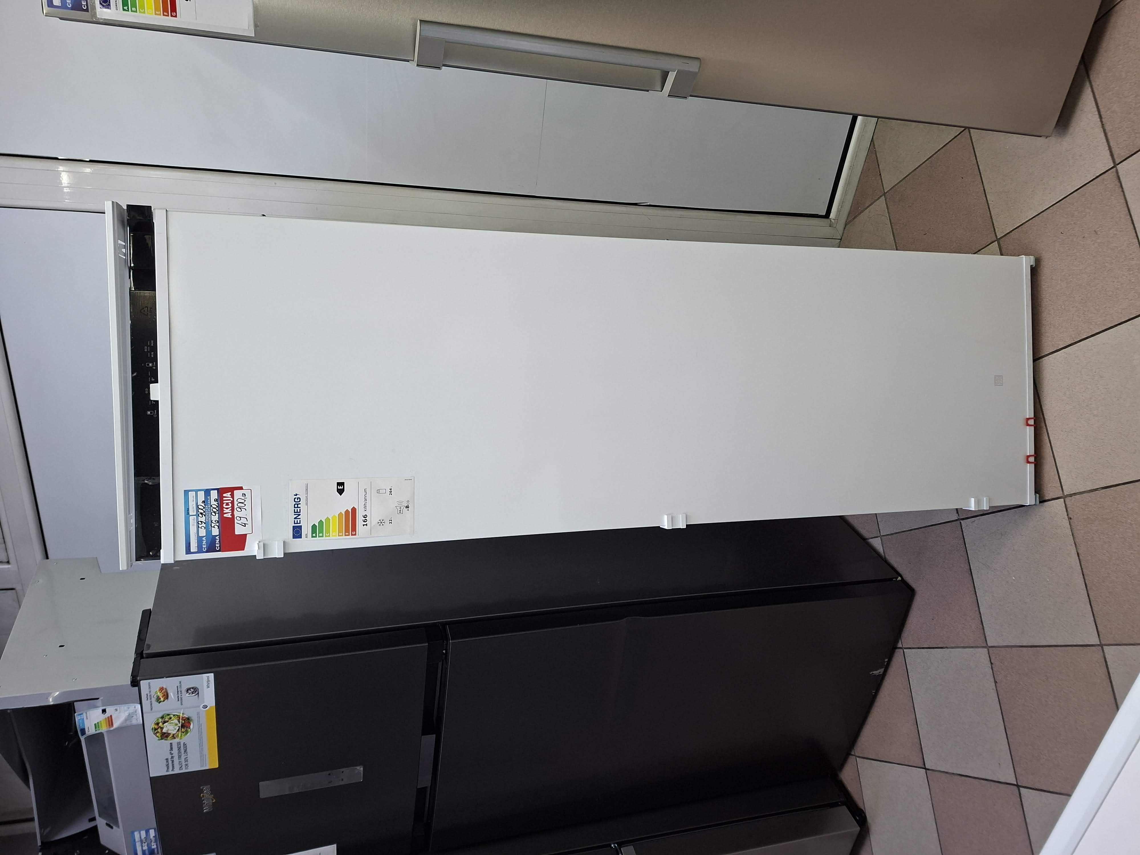 Ugradni frižider AEG AIK3024R, 177cm