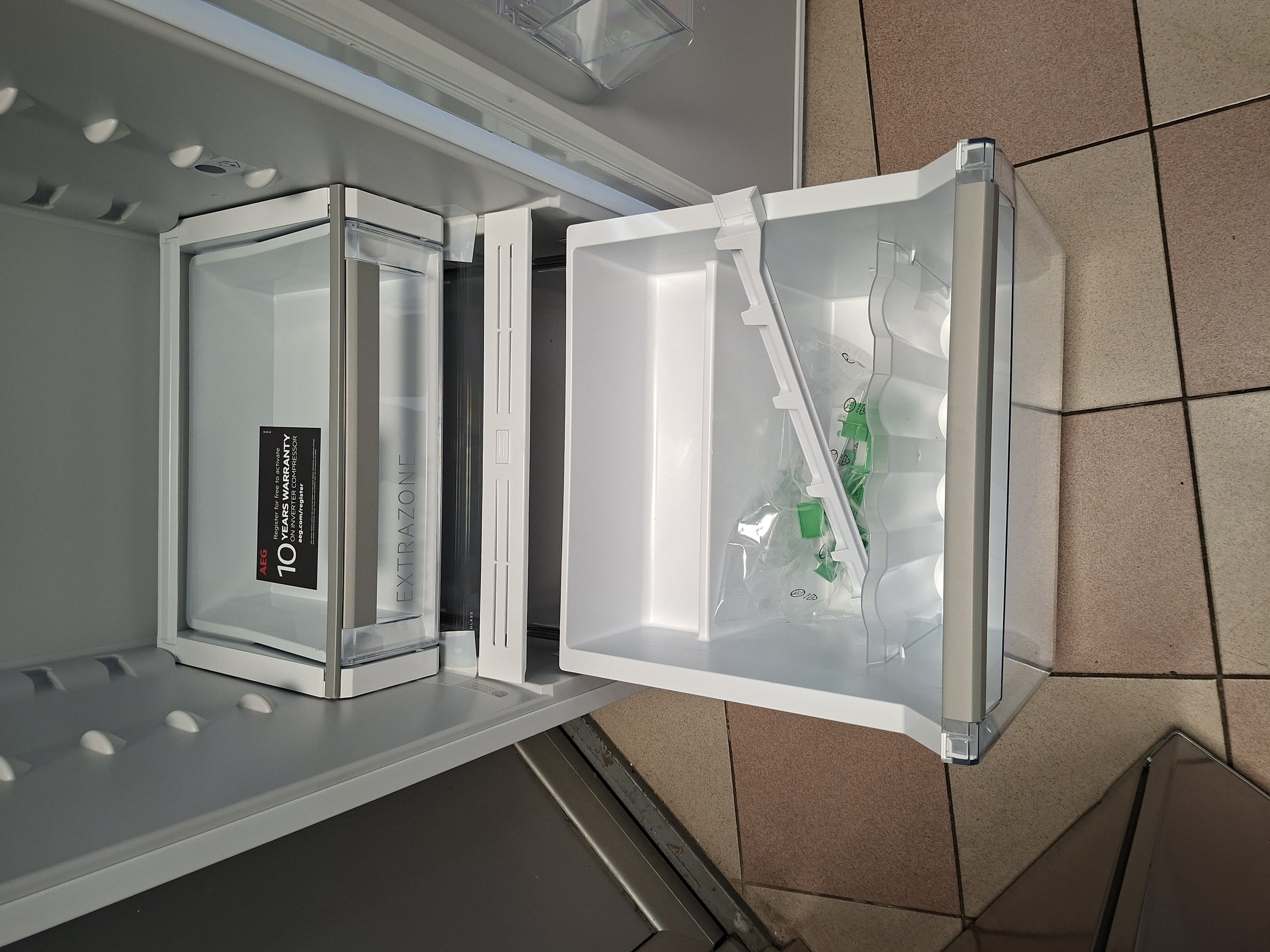 Ugradni Frižider AEG NSK6D181ES, 177cm