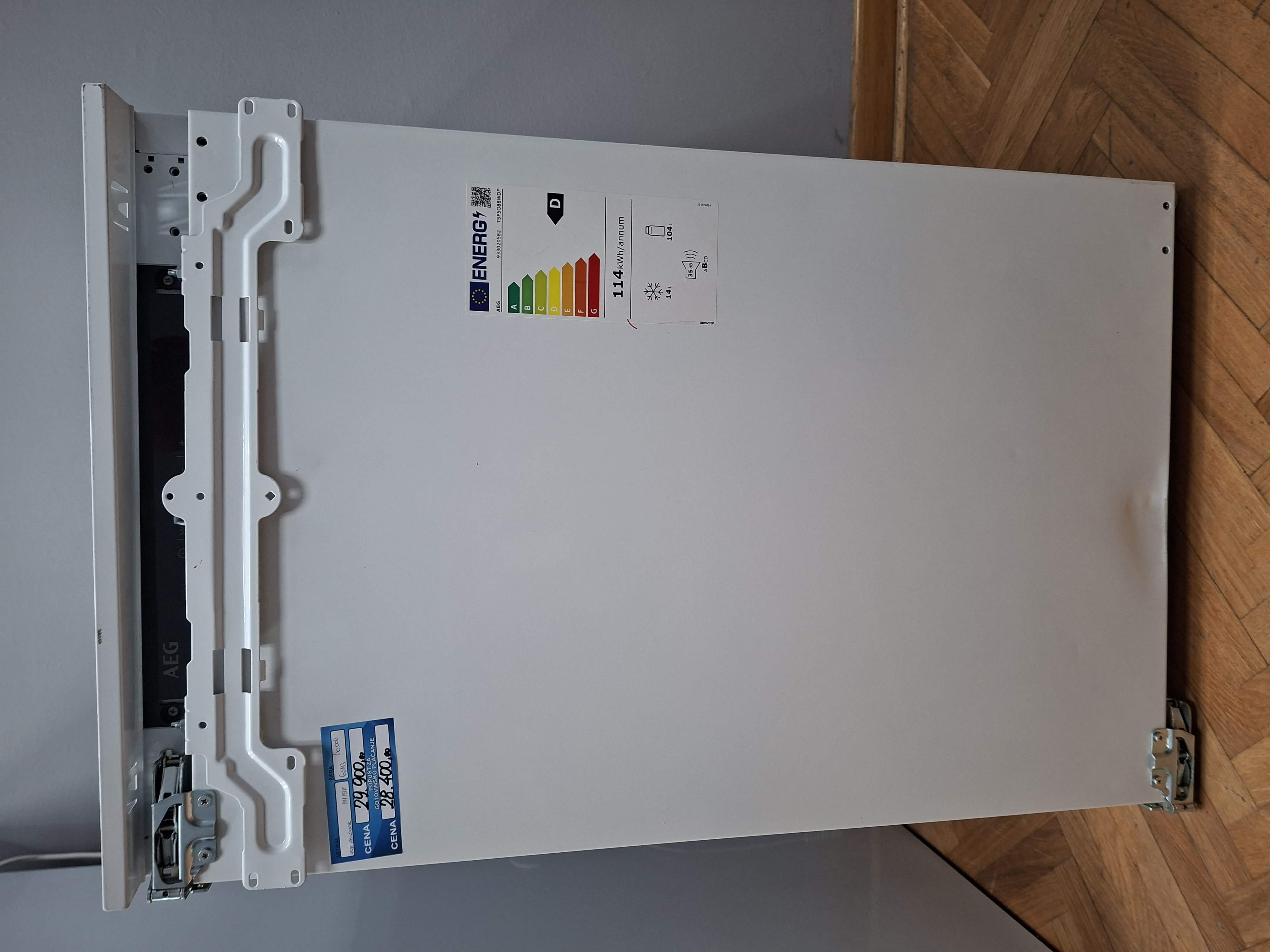 Ugradni Frižider Aeg TSF5O88WDF , 88 cm.