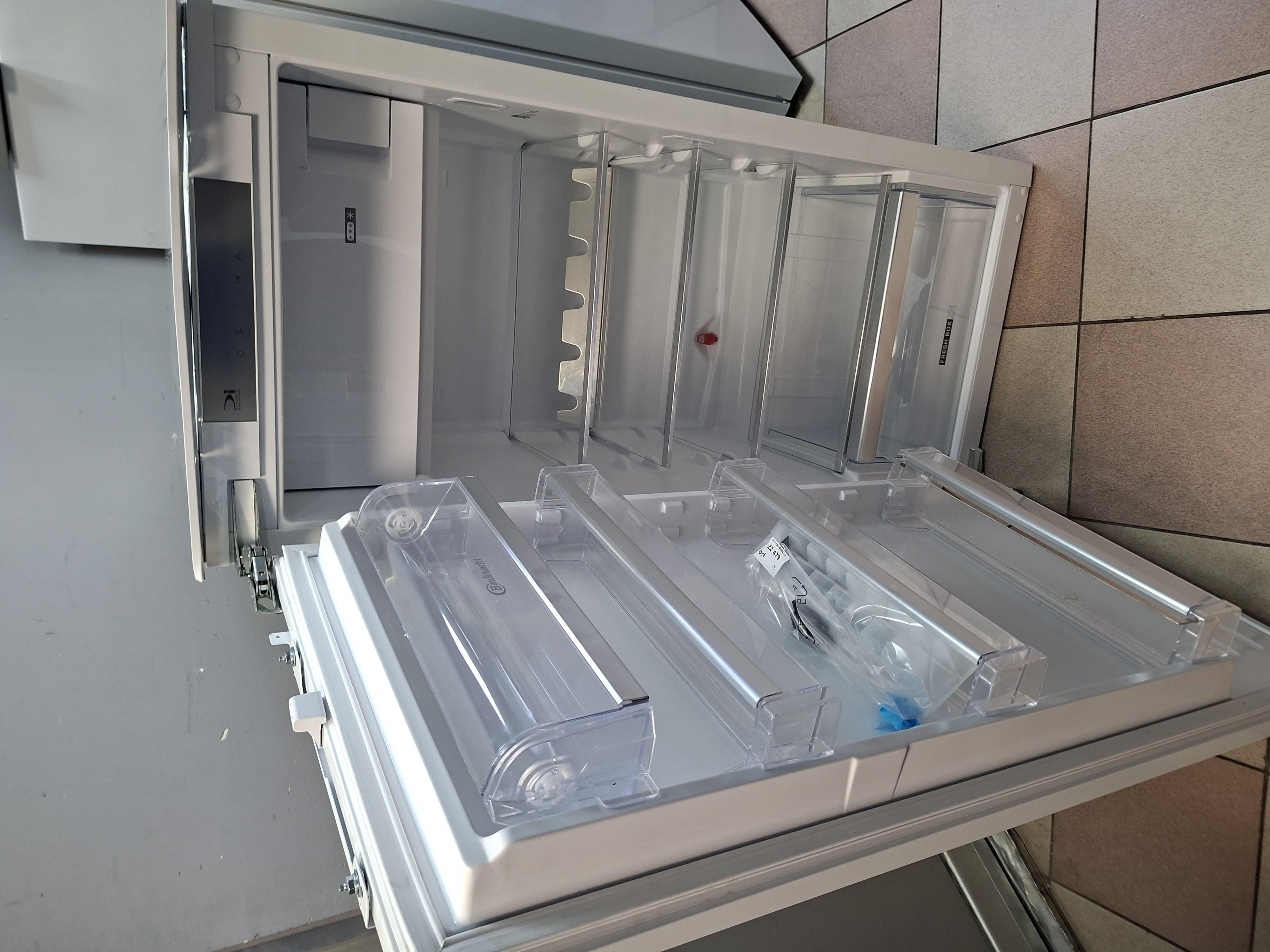 Ugradni frižider Bauknecht BKSI 12GF3D, 122cm