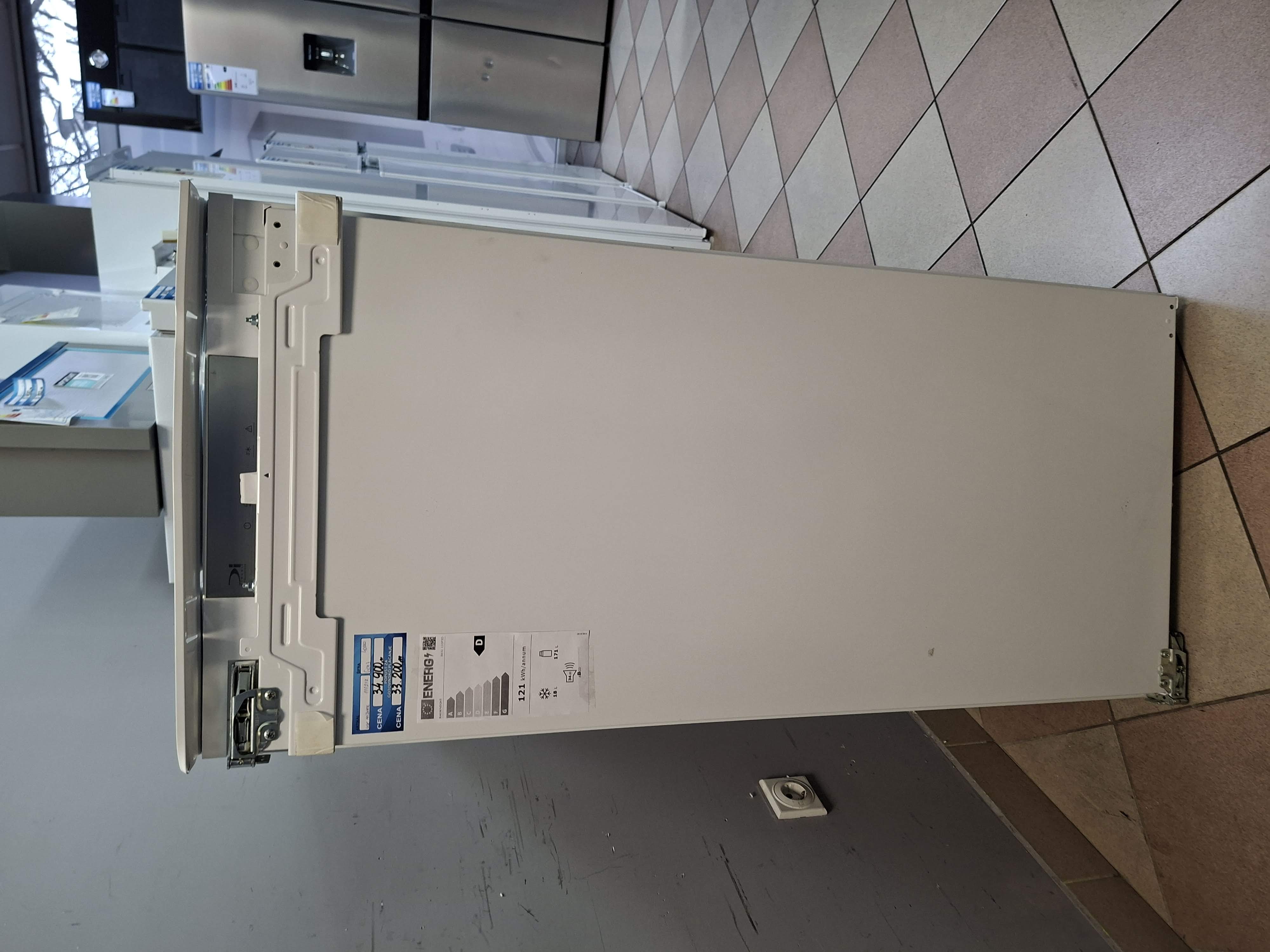 Ugradni frižider Bauknecht BKSI 12GF3D, 122cm