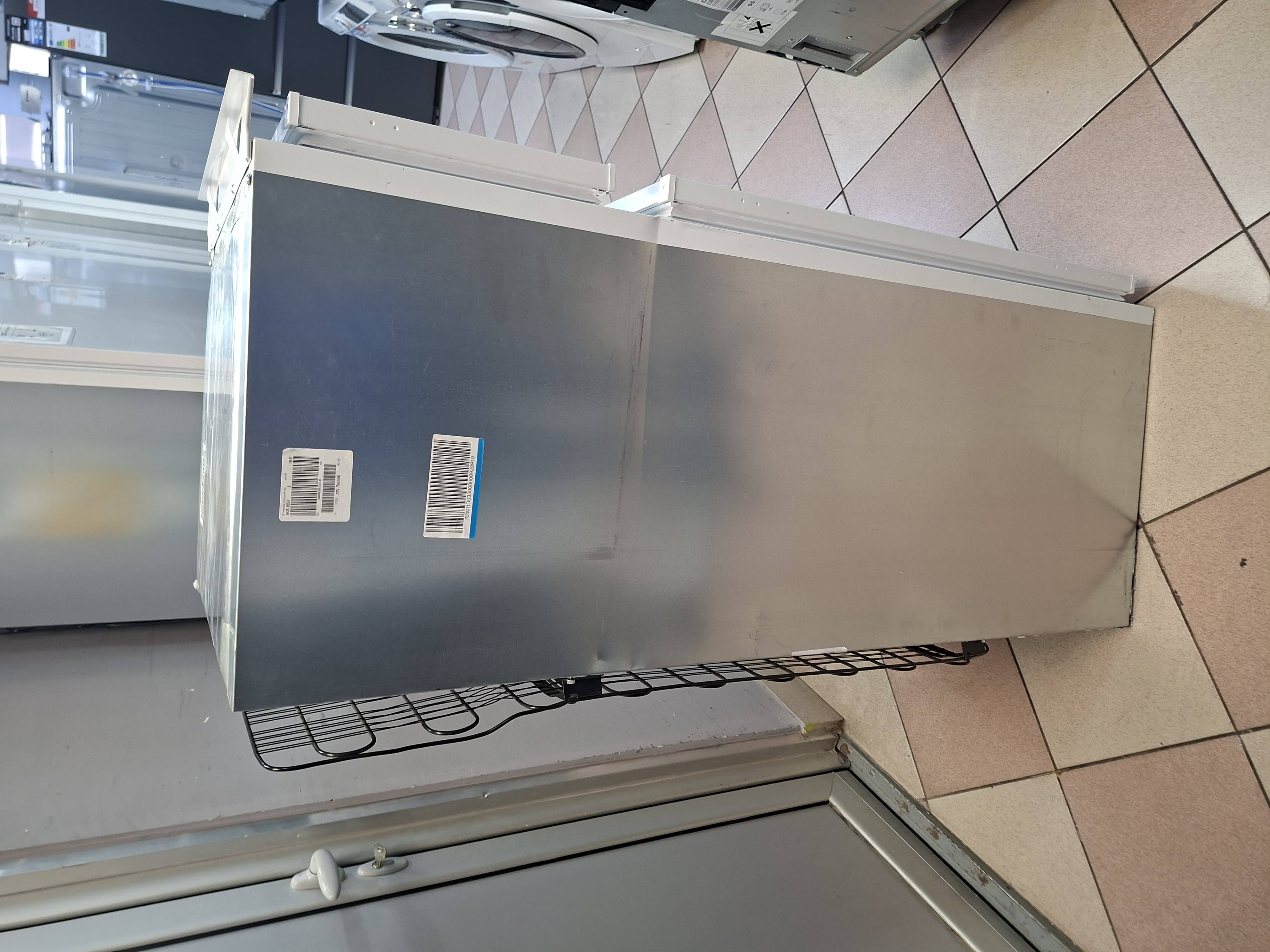 Ugradni Frižider Bauknecht KDI 12S2 , 122 cm.