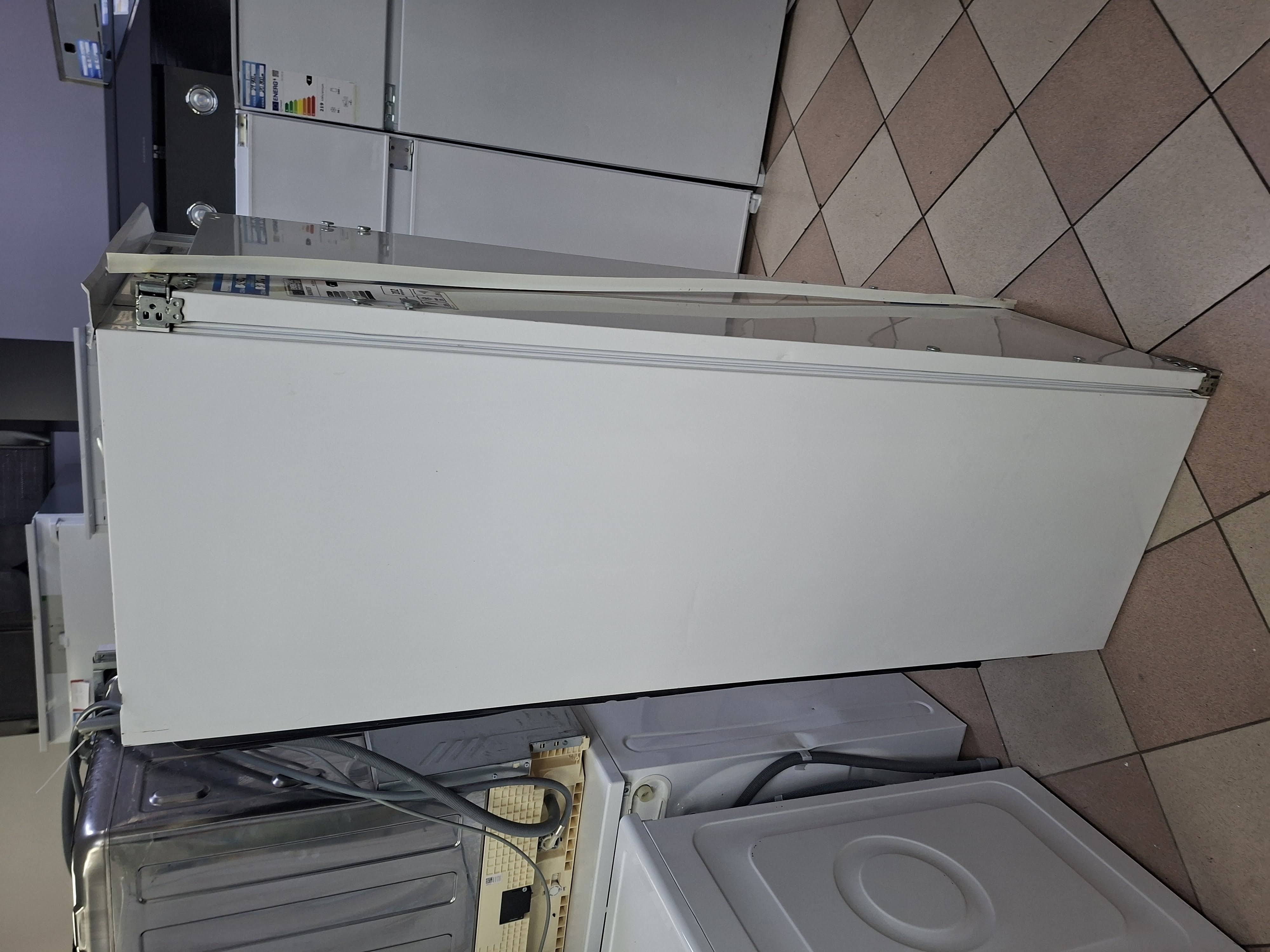 Ugradni Frižider Bauknecht KVIC 3270, 153cm