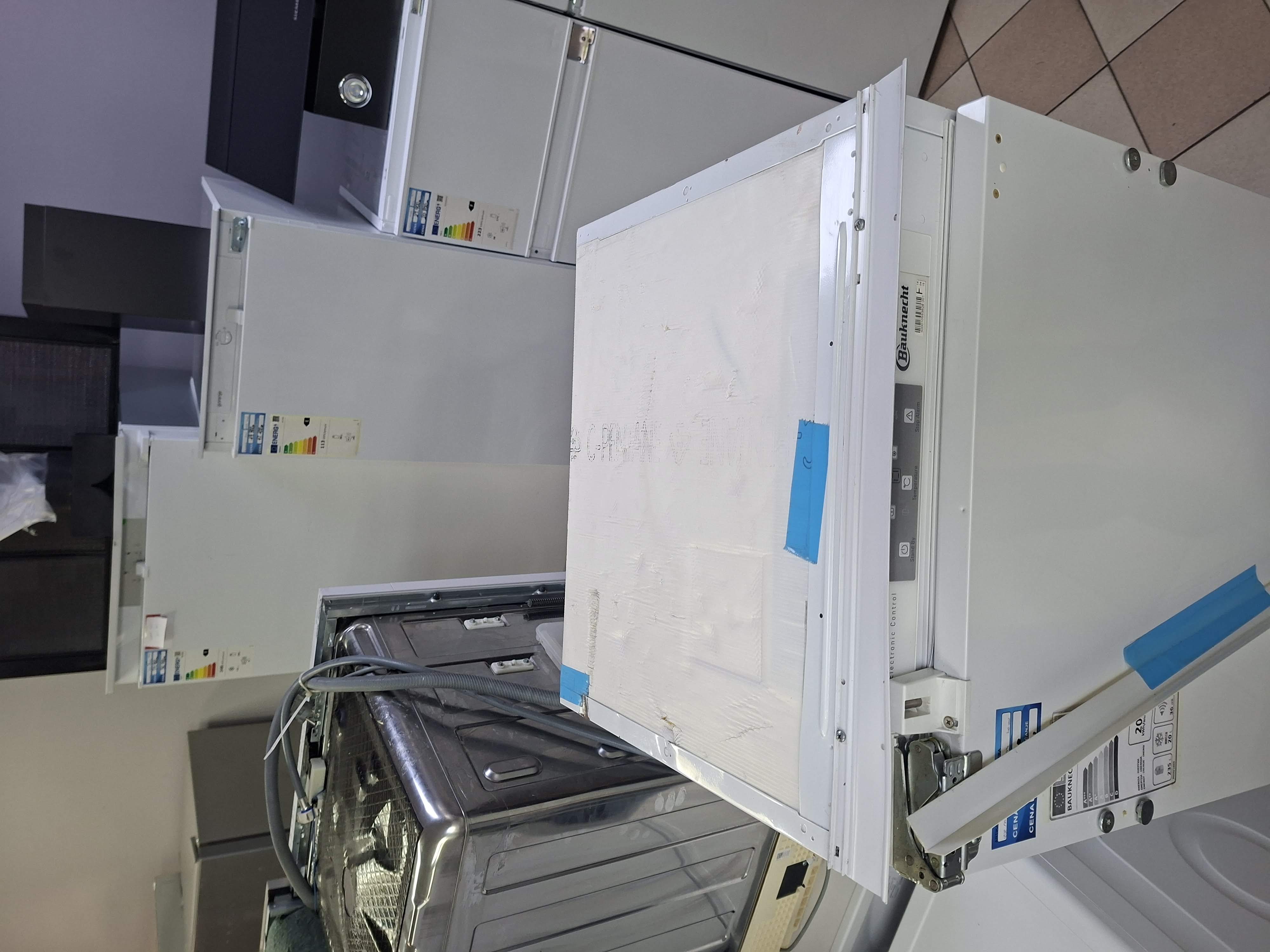 Ugradni Frižider Bauknecht KVIC 3270, 153cm