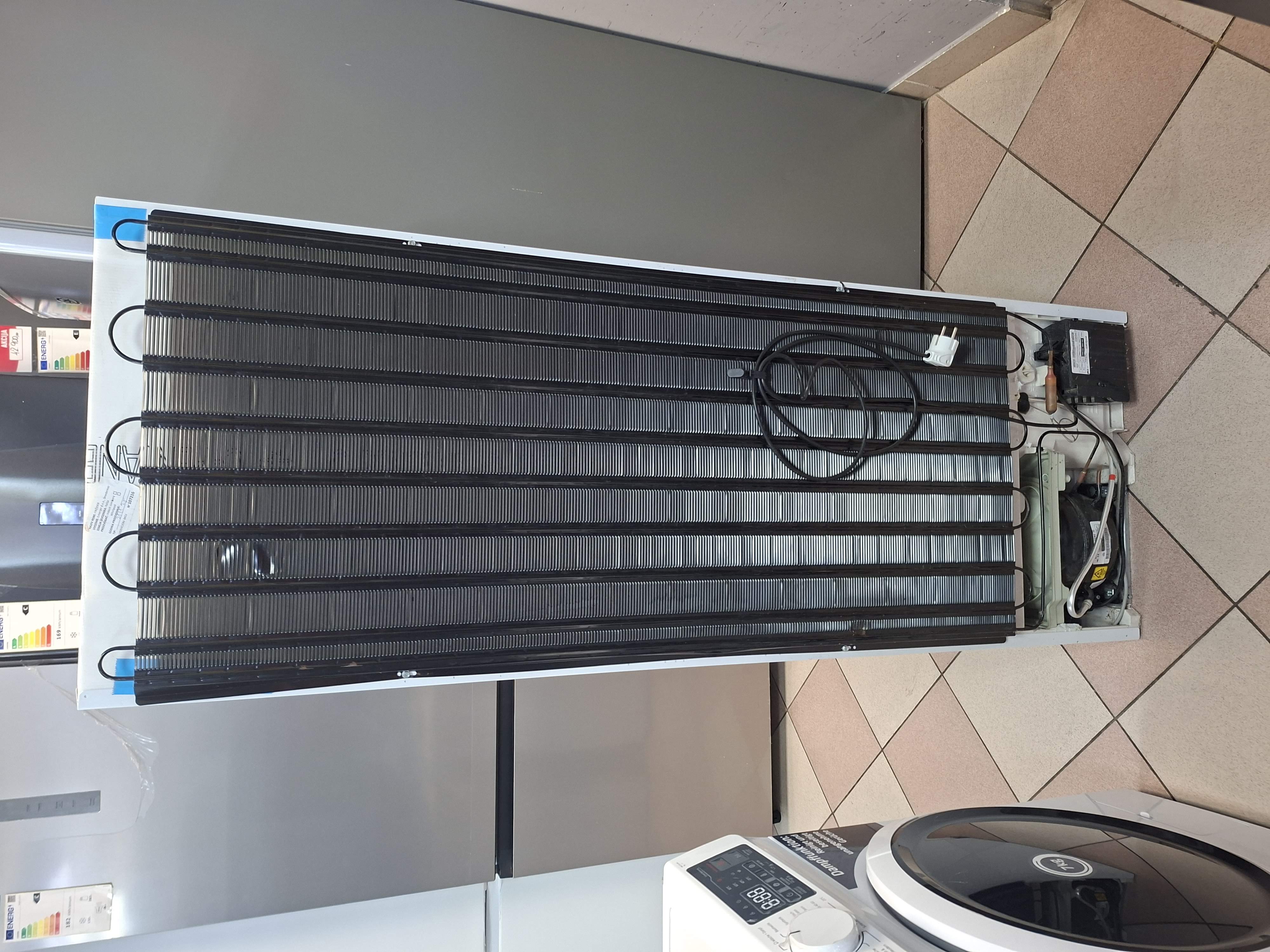 Ugradni Frižider Bauknecht KVIE 3261 , 153cm