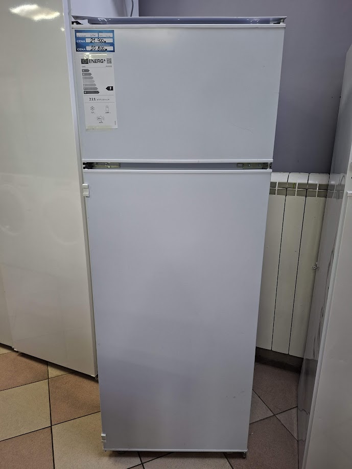 Ugradni Frižider Candy CELDP2450, 144 cm.