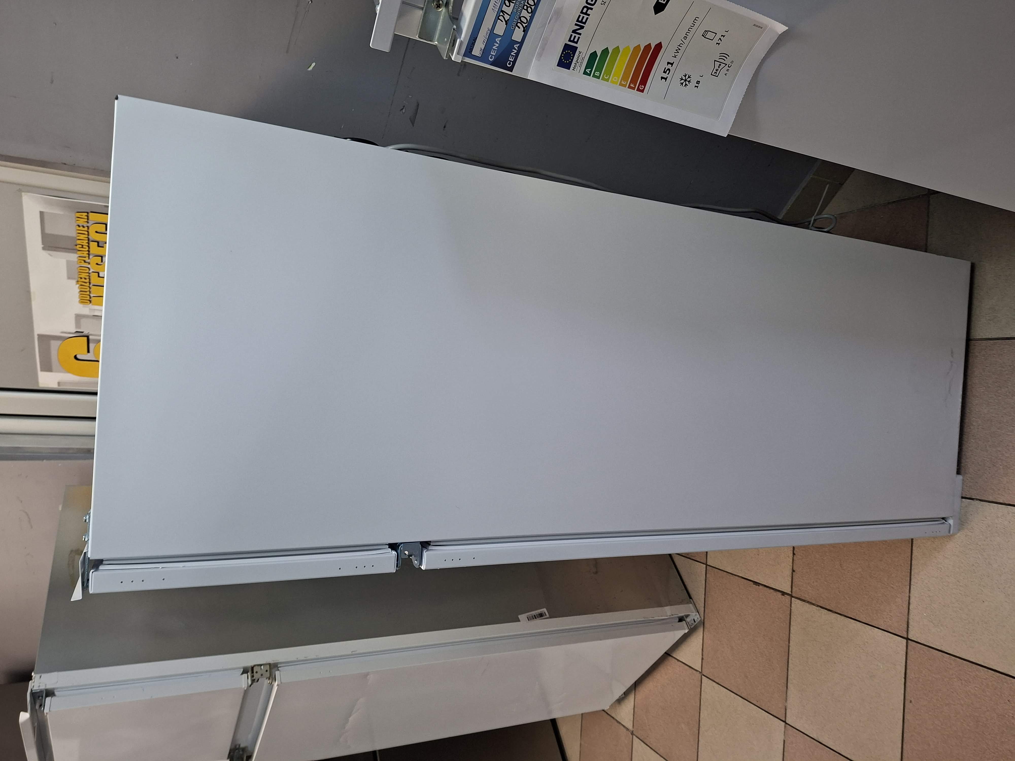 Ugradni Frižider Candy CELDP2450H , 144 cm.