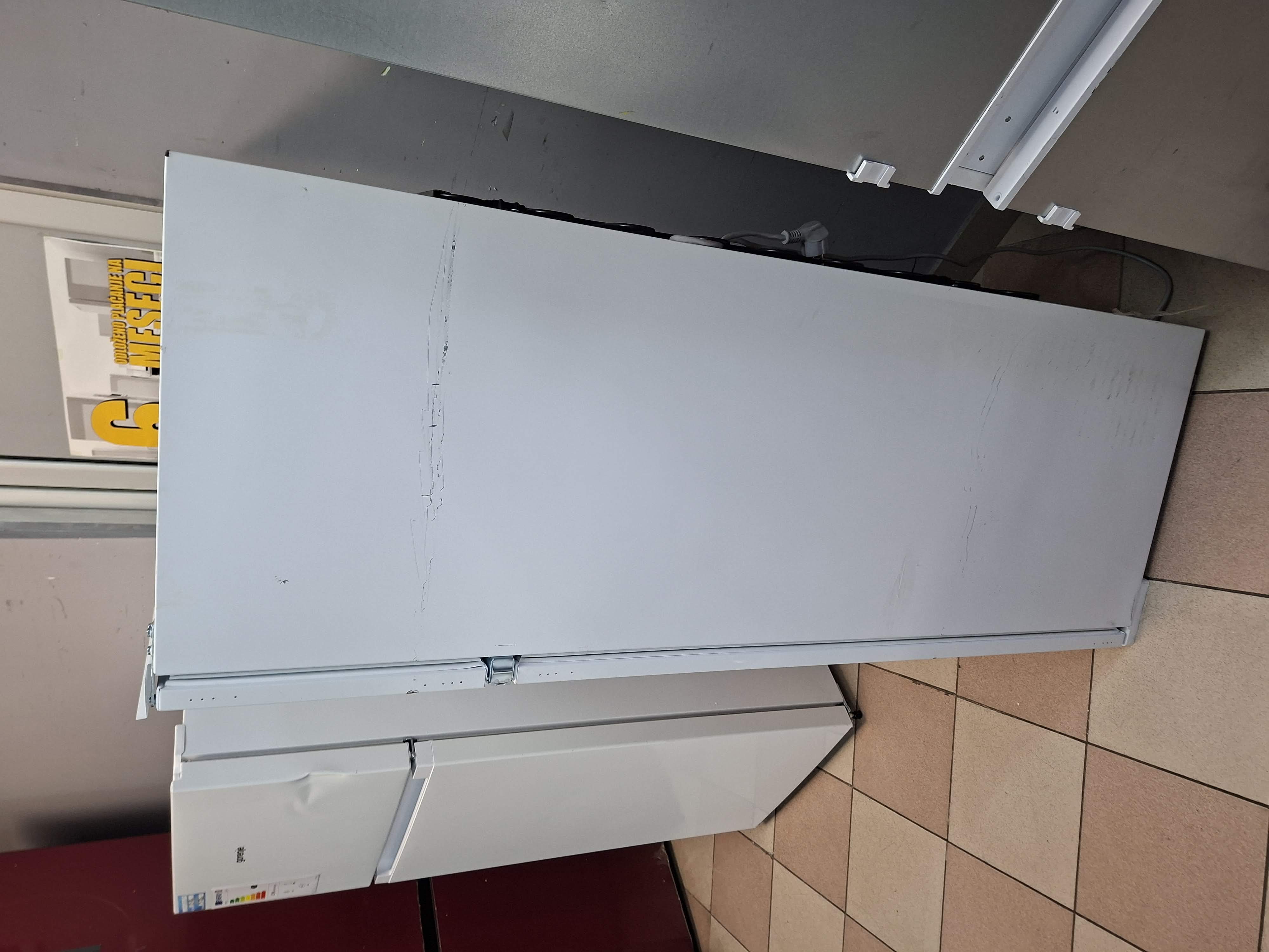 Ugradni frižider Candy CFBD 2450/2EH, 144cm