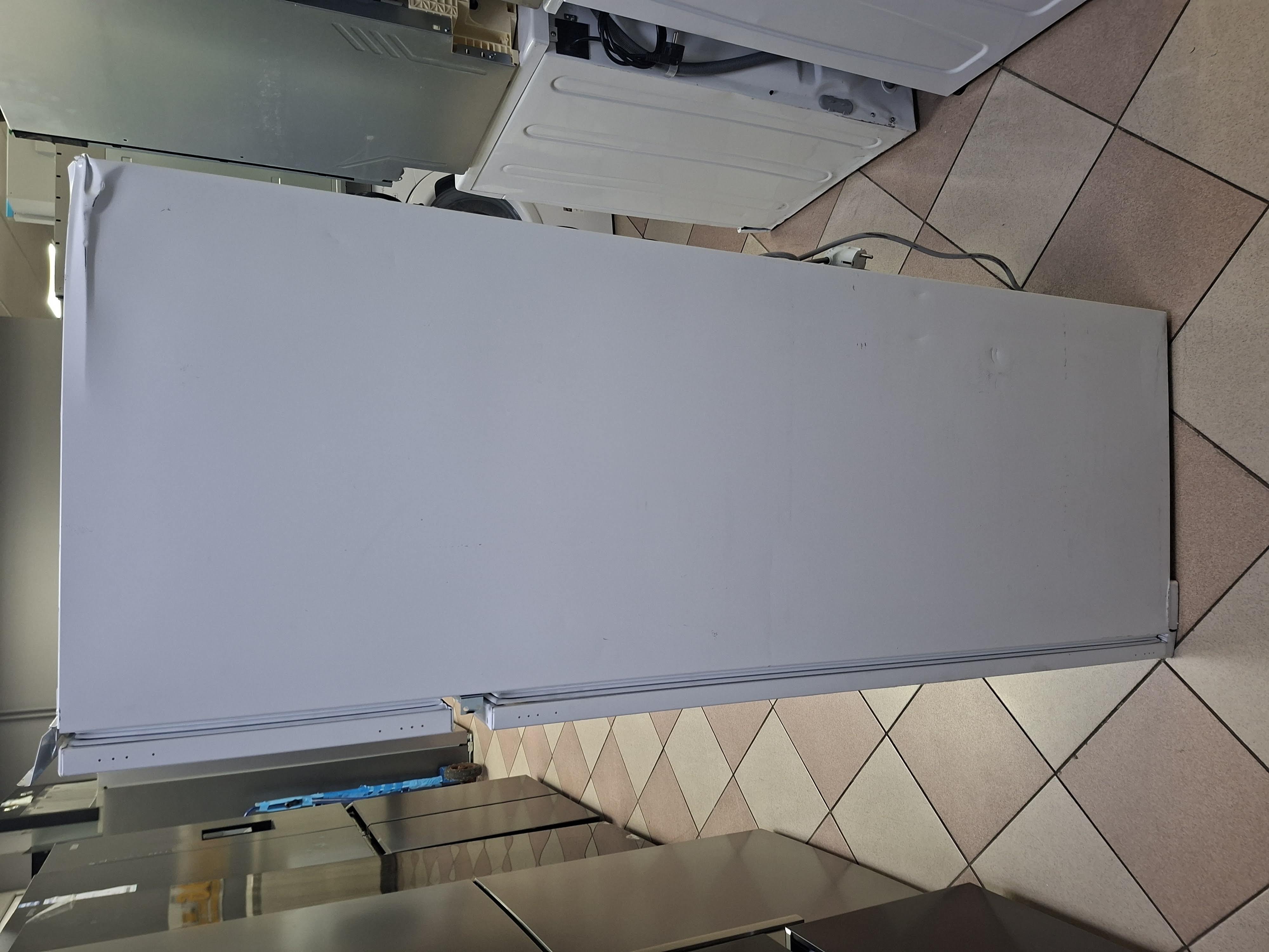 Ugradni frižider Candy CFBD 2450/2ESH , 144cm