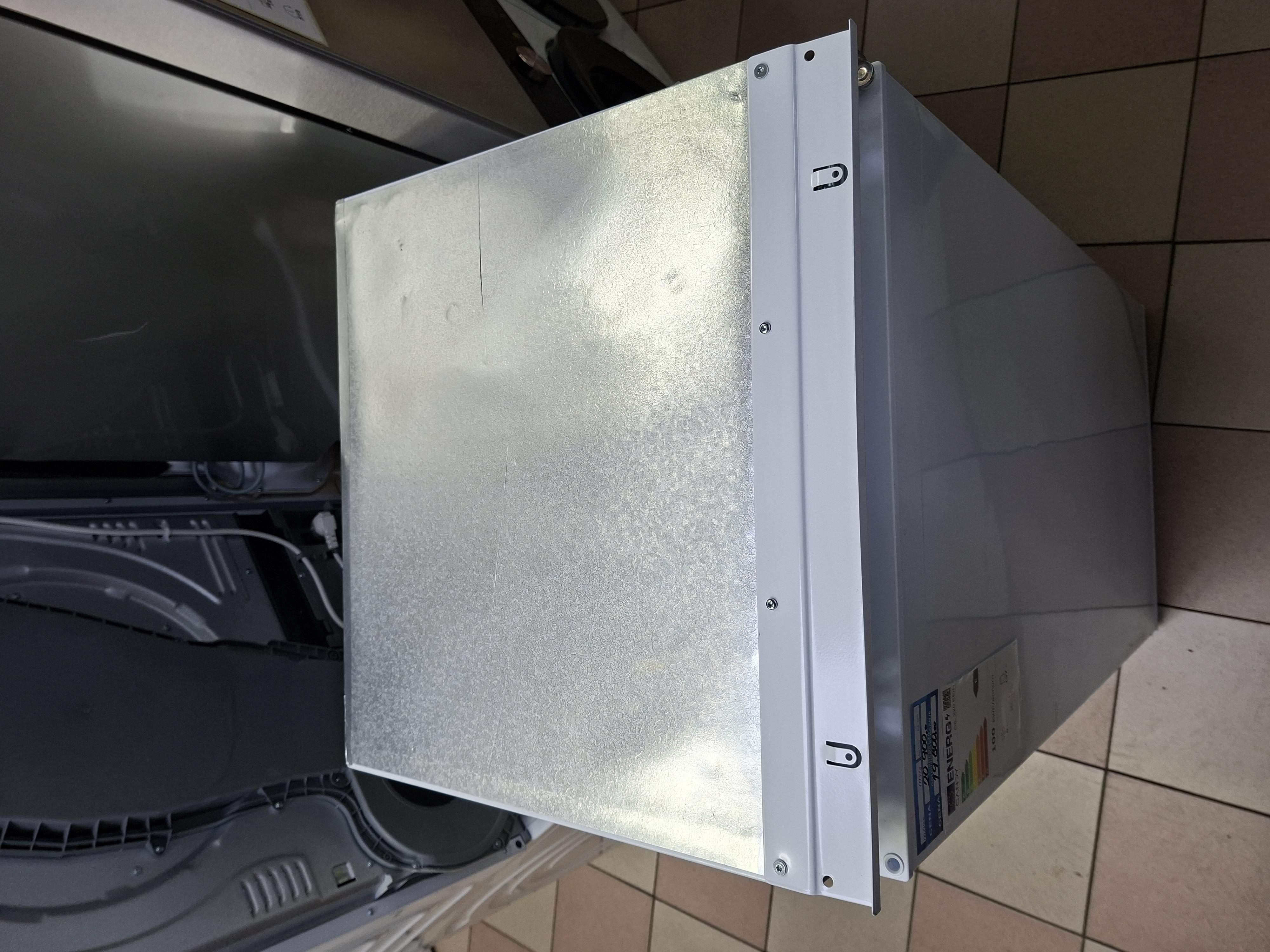 Ugradni frižider Candy CIL 220 EE/N, 122 cm