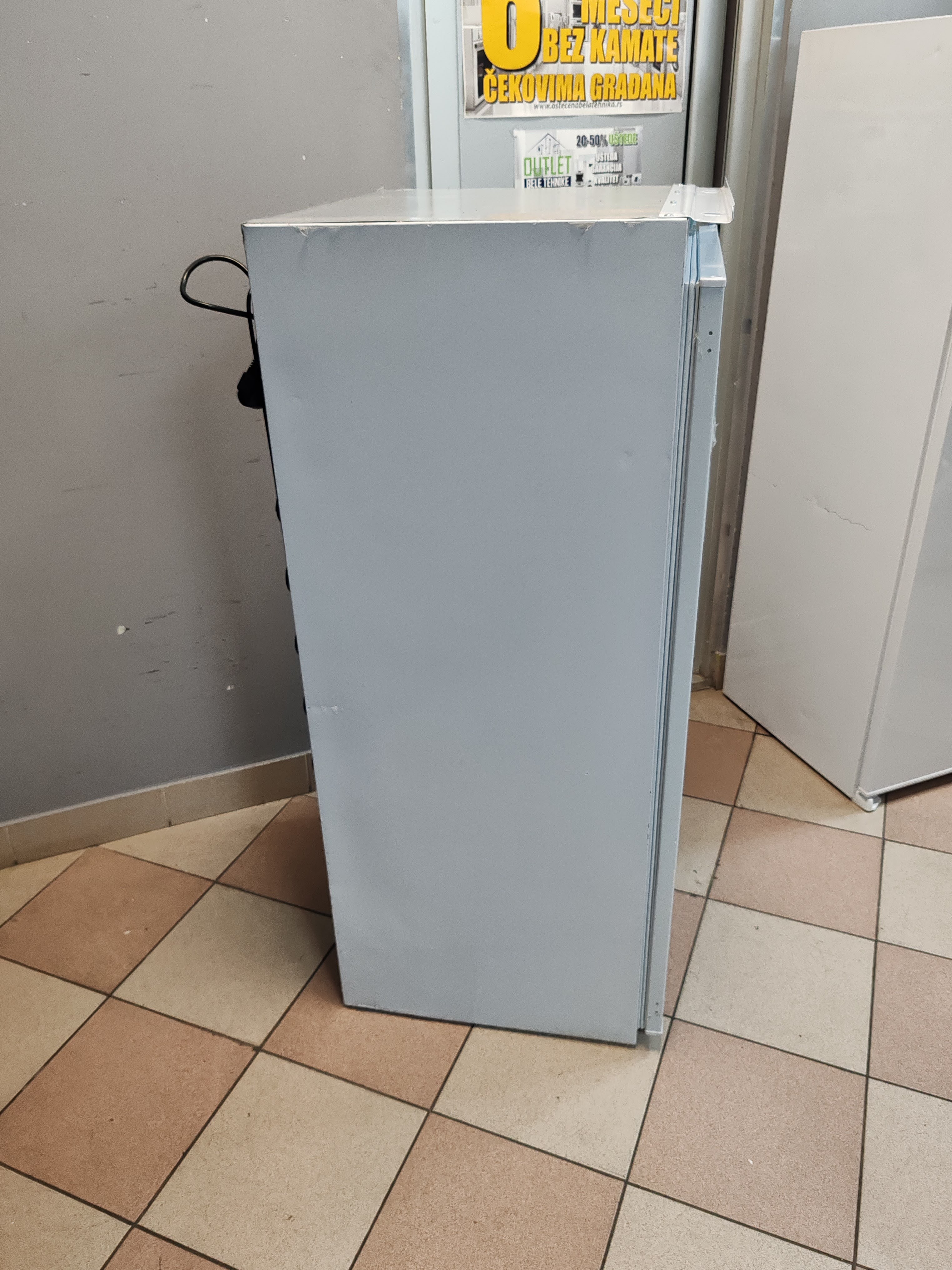 Ugradni frižider Candy CML12EI, 122 cm
