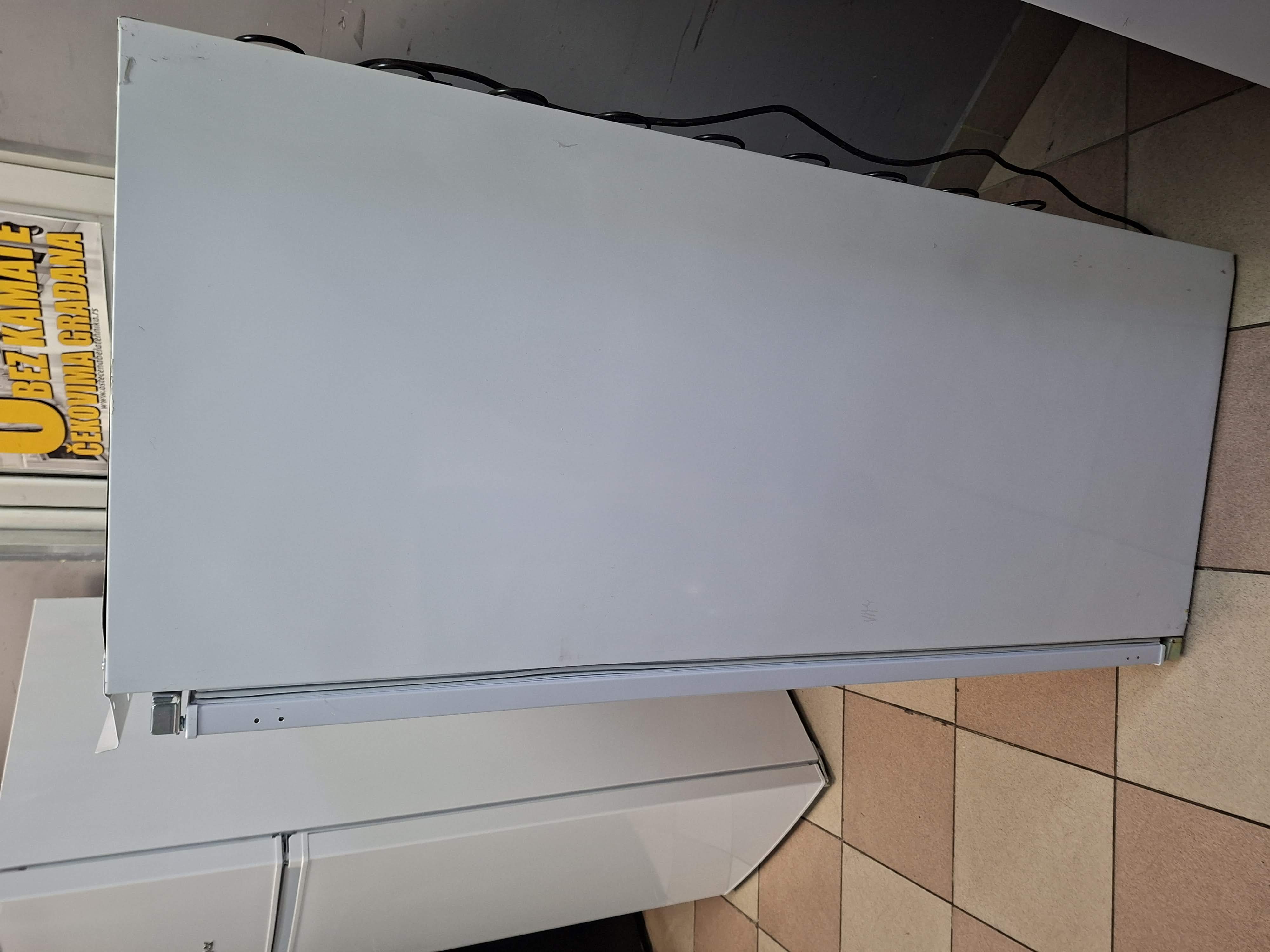 Ugradni frižider Candy CML12EI, 122 cm