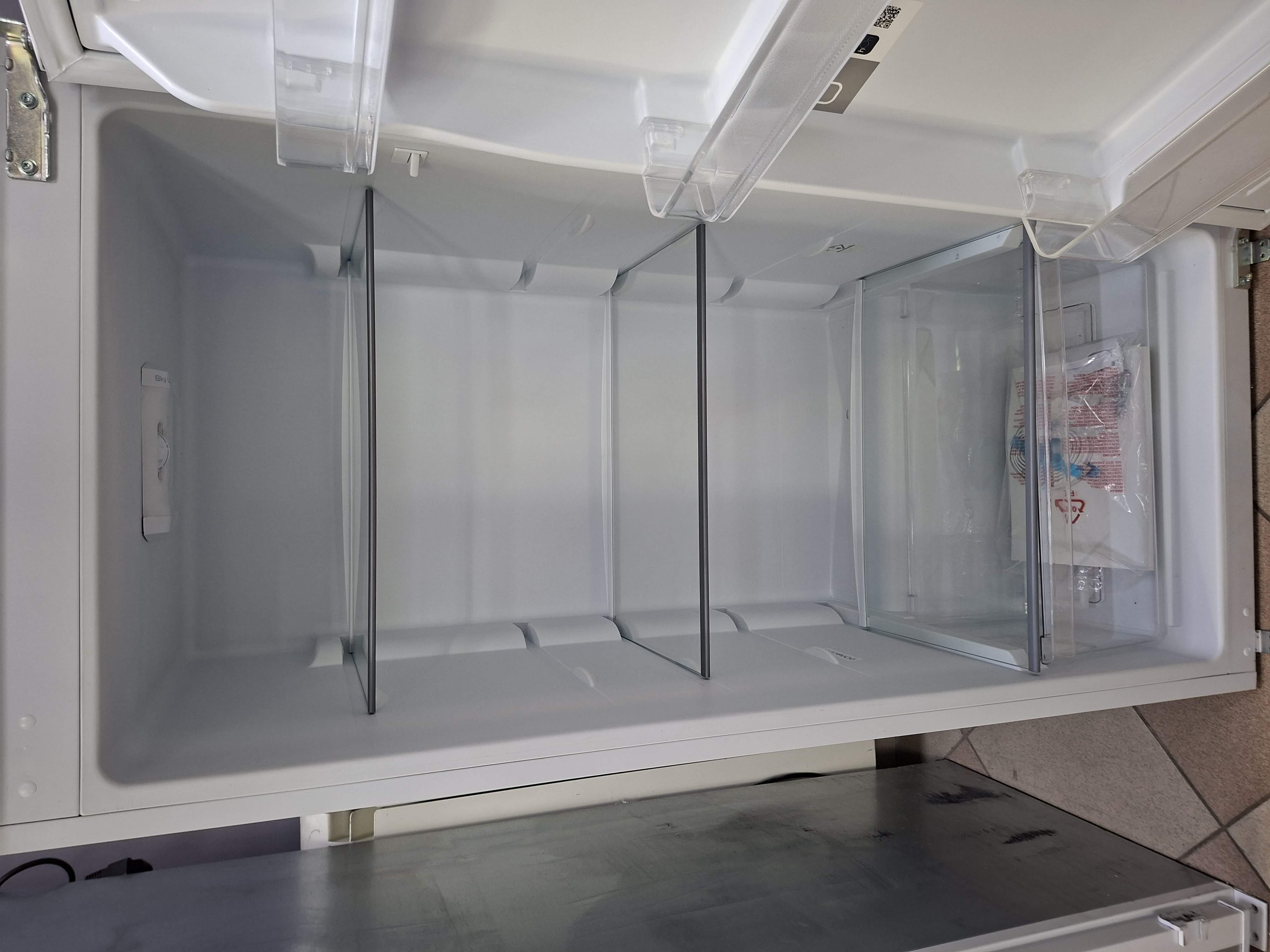 Ugradni frižider Candy CML12EI, 122 cm