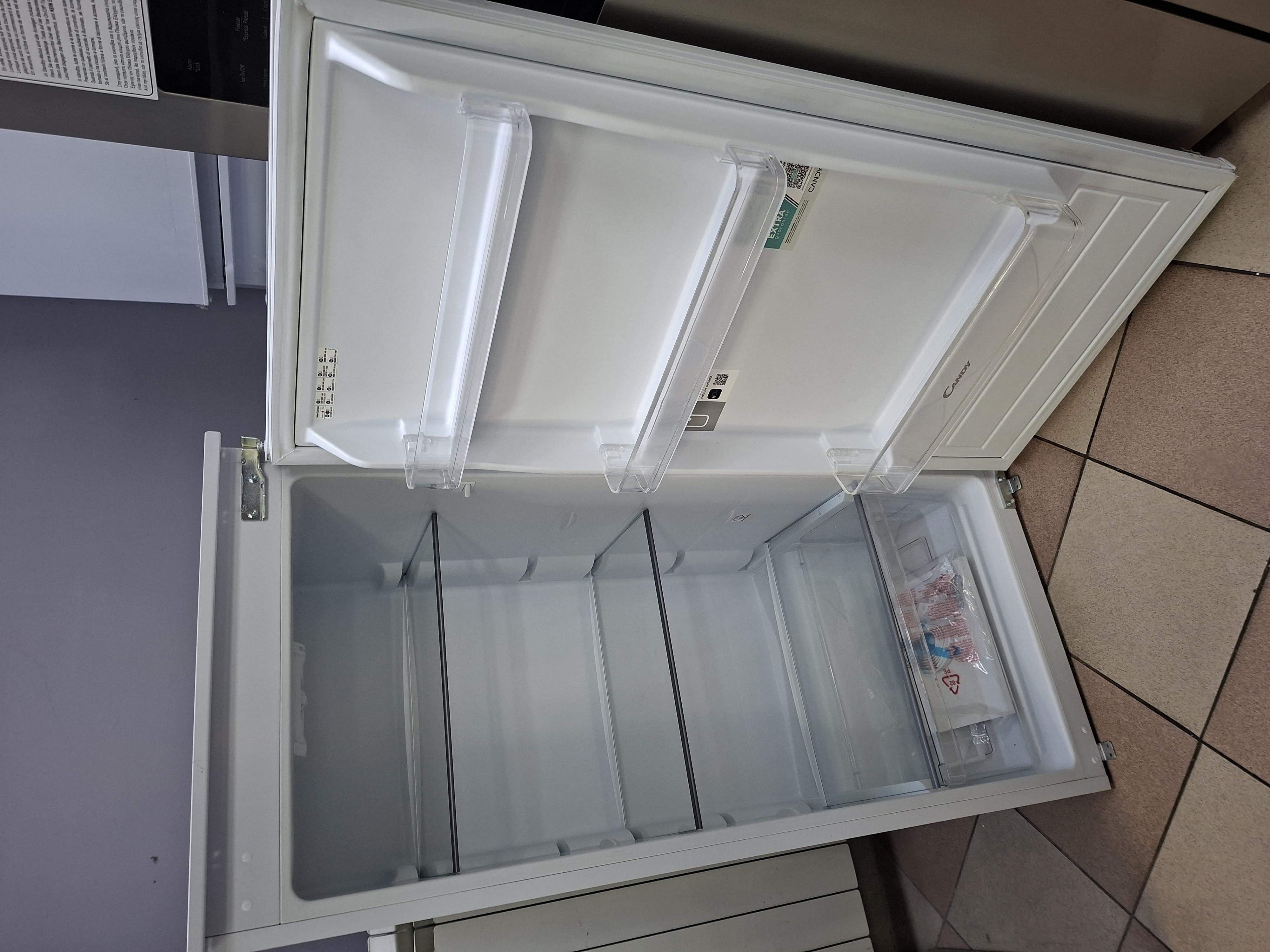 Ugradni frižider Candy CML12EI, 122 cm