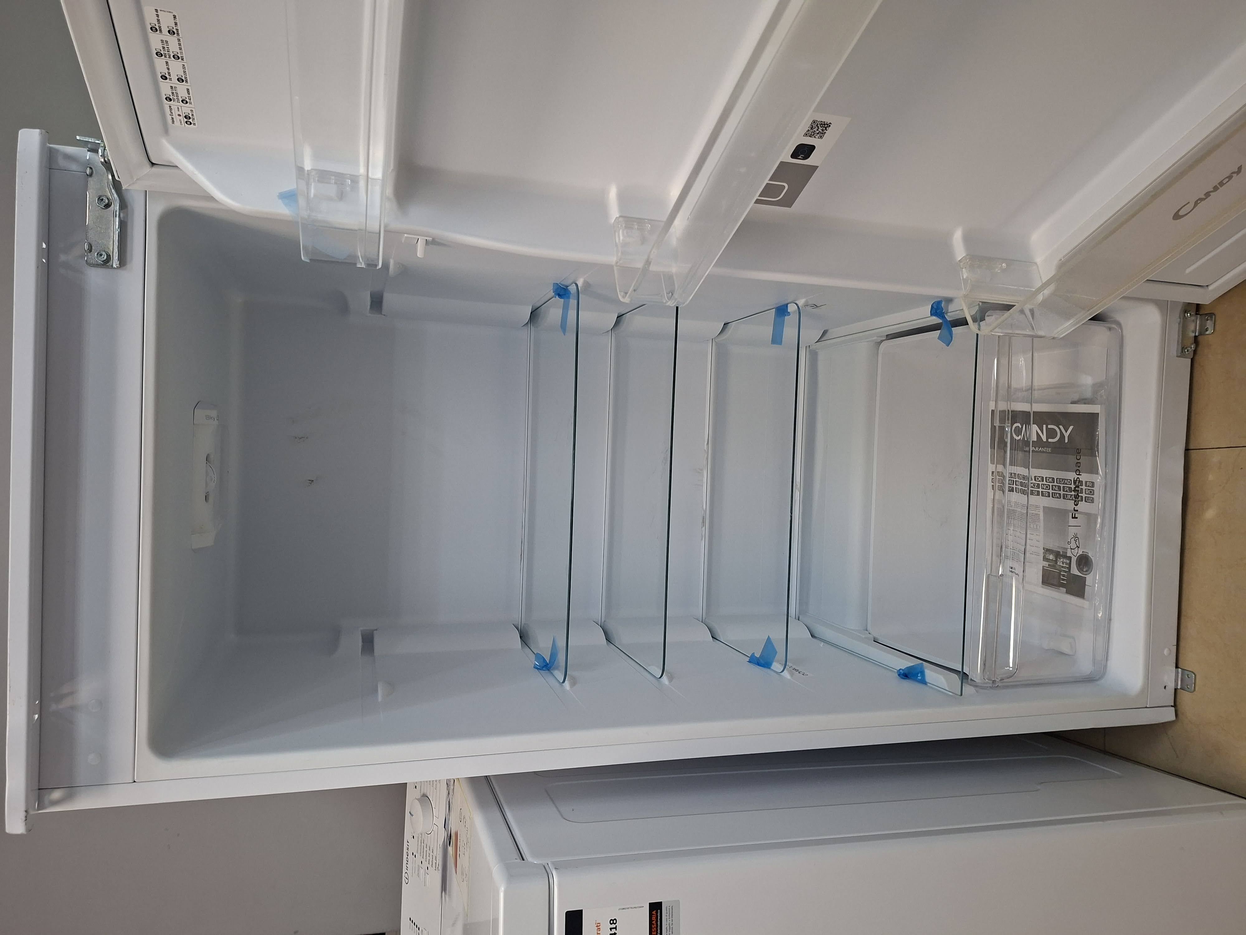 Ugradni frižider Candy CML12EI , 122 cm