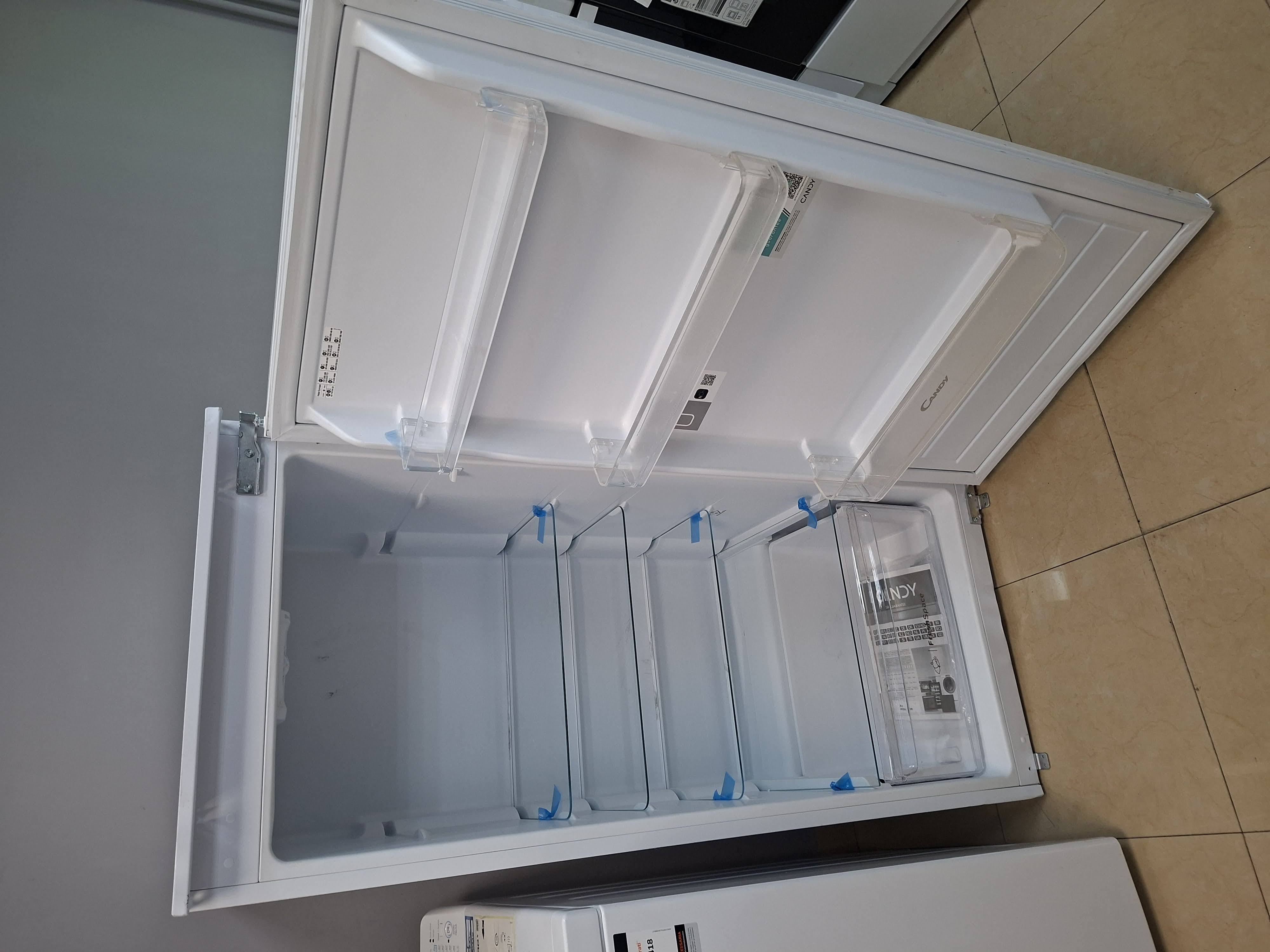 Ugradni frižider Candy CML12EI , 122 cm