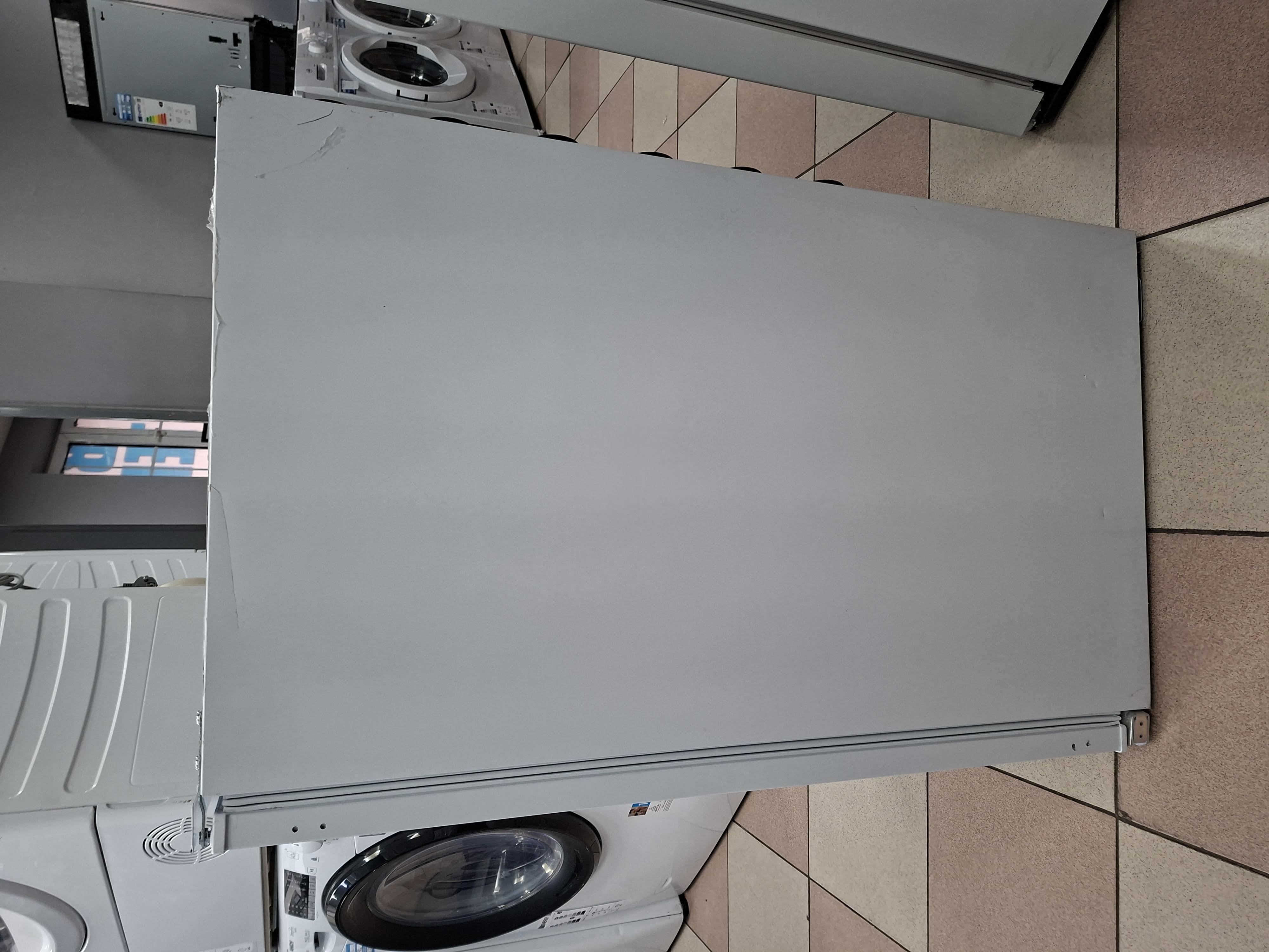 Ugradni Frižider Candy CMLS59EWI (2) , 87cm