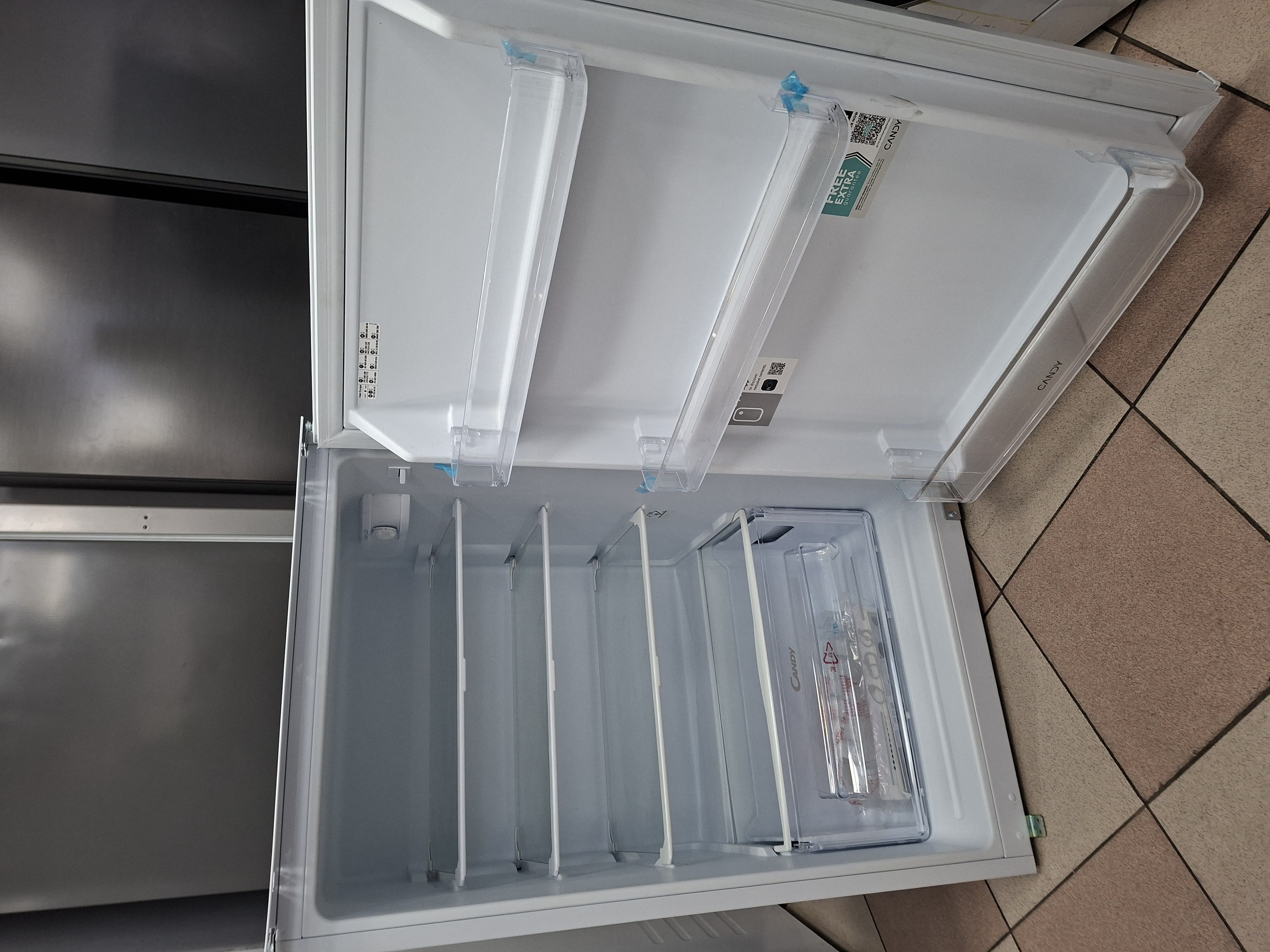 Ugradni Frižider Candy CMLS59EWI (2) , 87cm