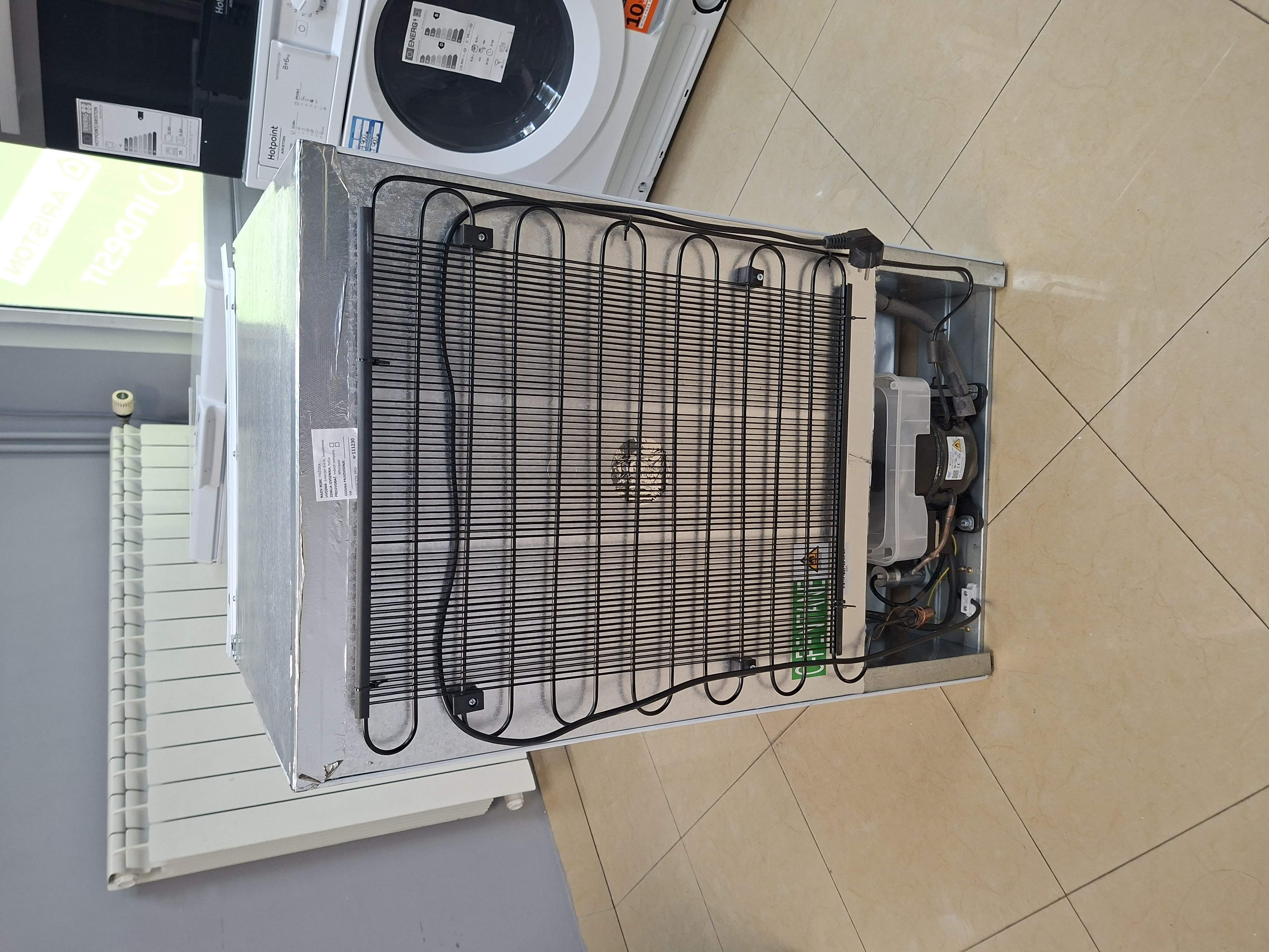 Ugradni Frižider Candy CMLS59EWI (2) , 87cm