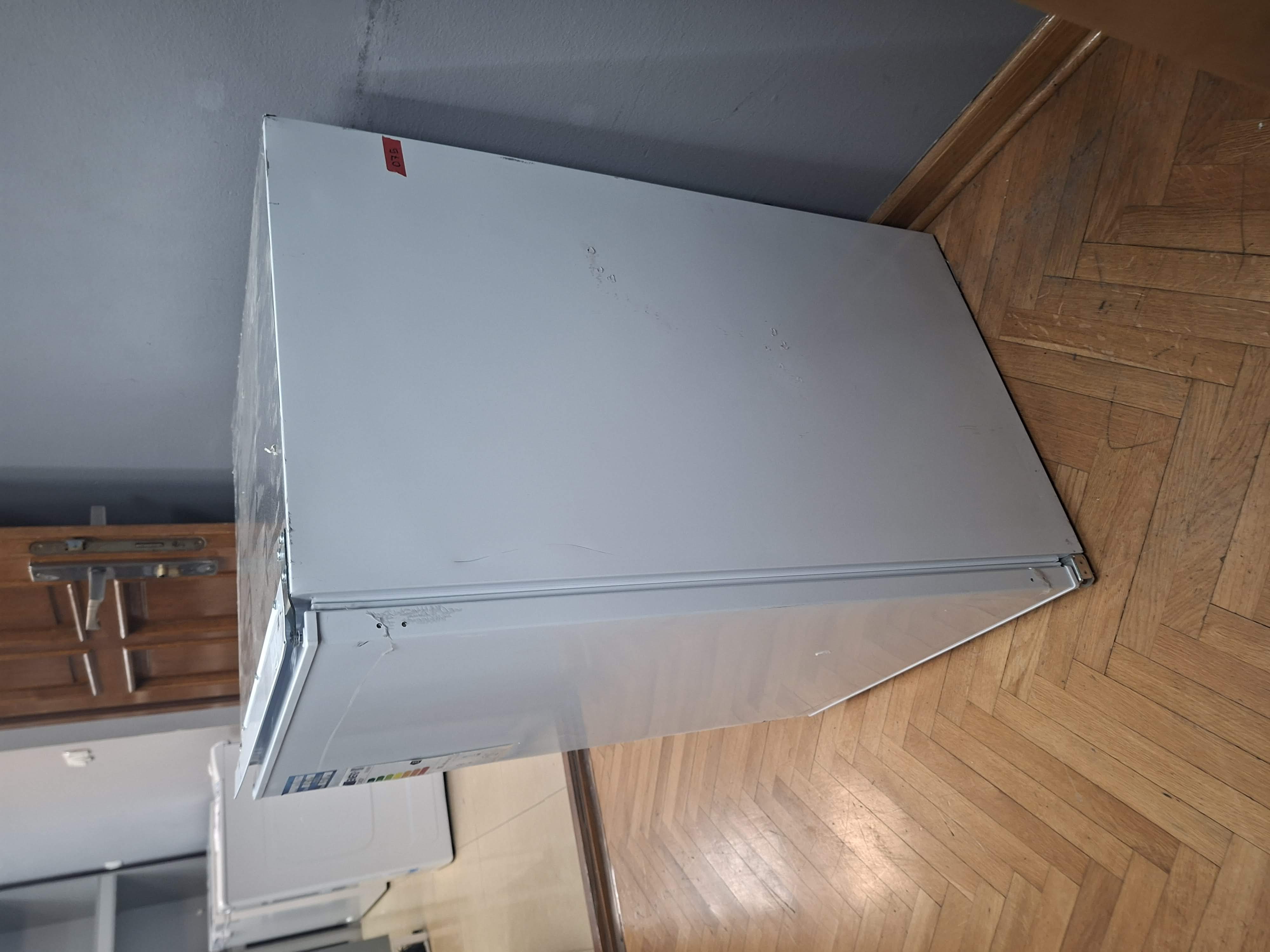 Ugradni Frižider Candy CMLS59EWI (2) , 87cm