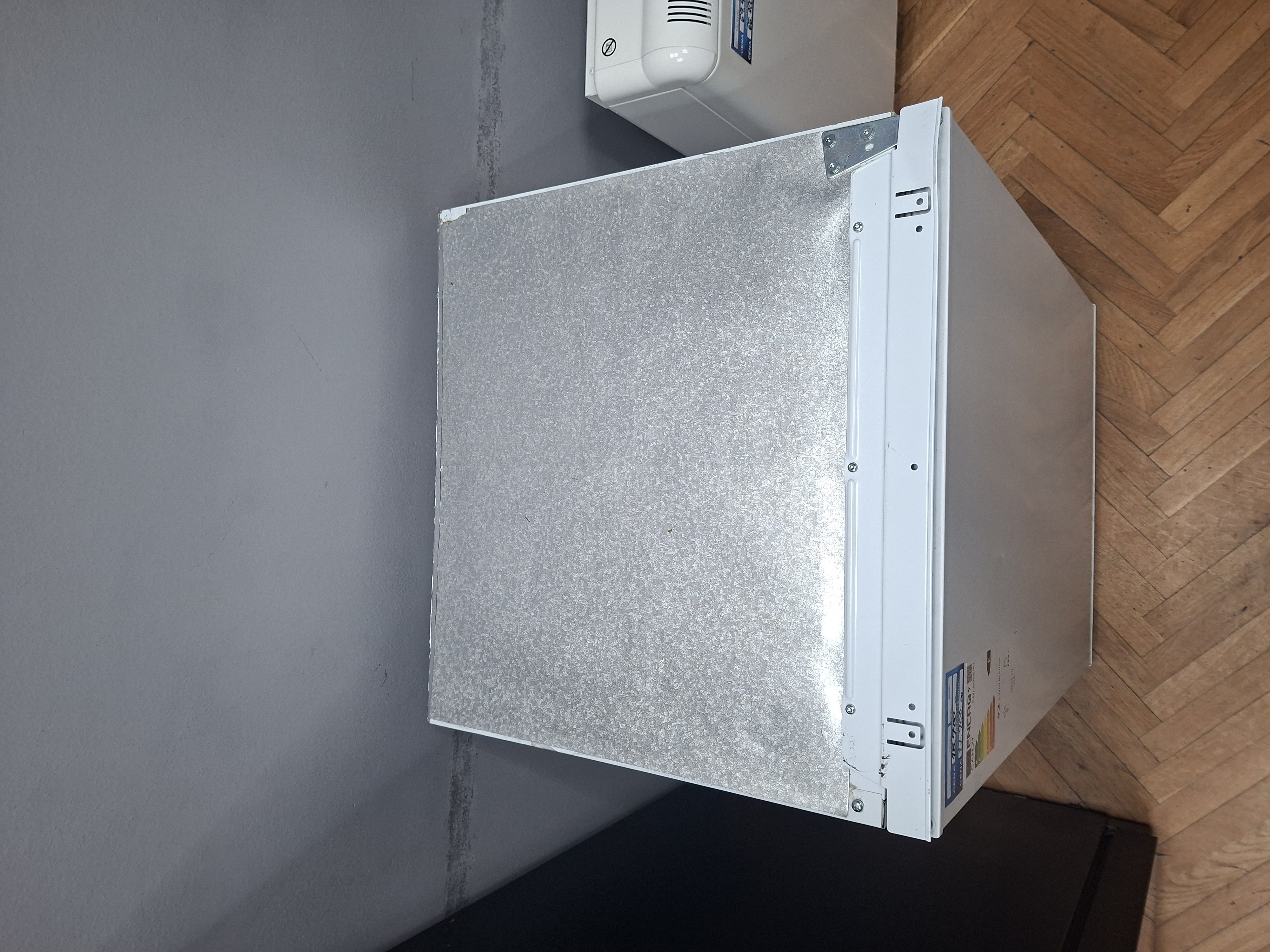 Ugradni frižider Candy CMLS59EWI, 87cm