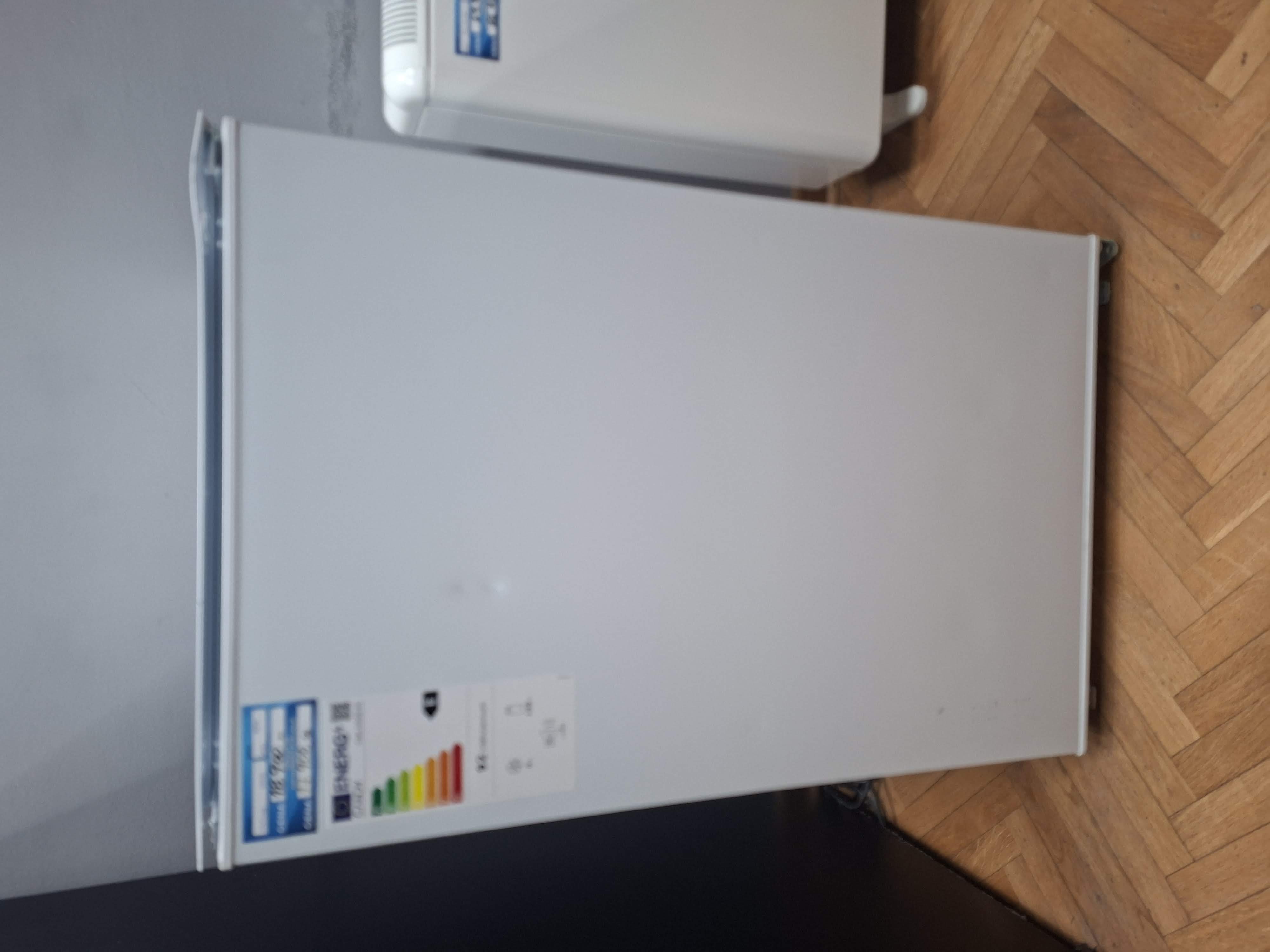 Ugradni frižider Candy CMLS59EWI, 87cm