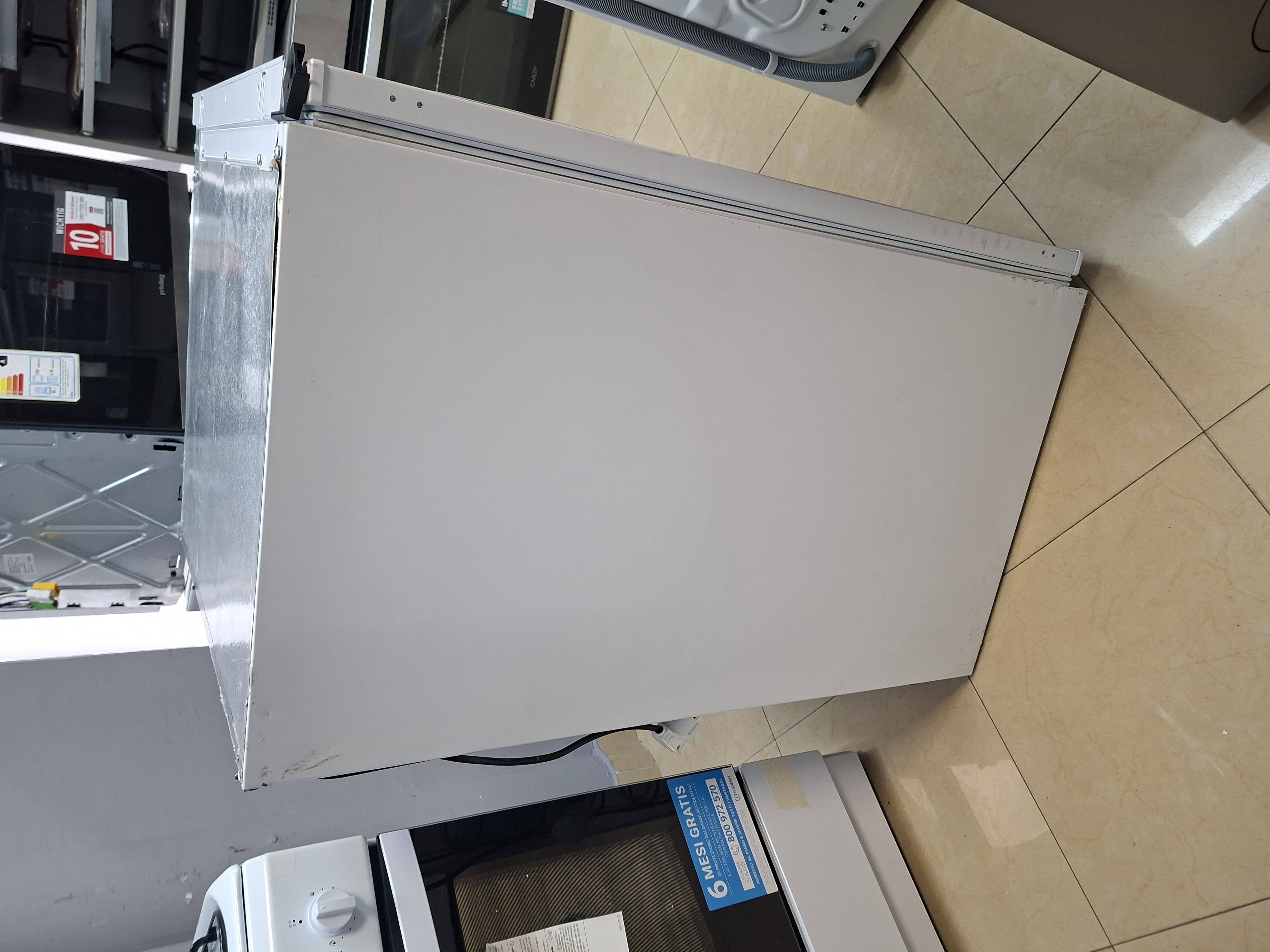 Ugradni frižider Candy CMLS59EWI, 87cm