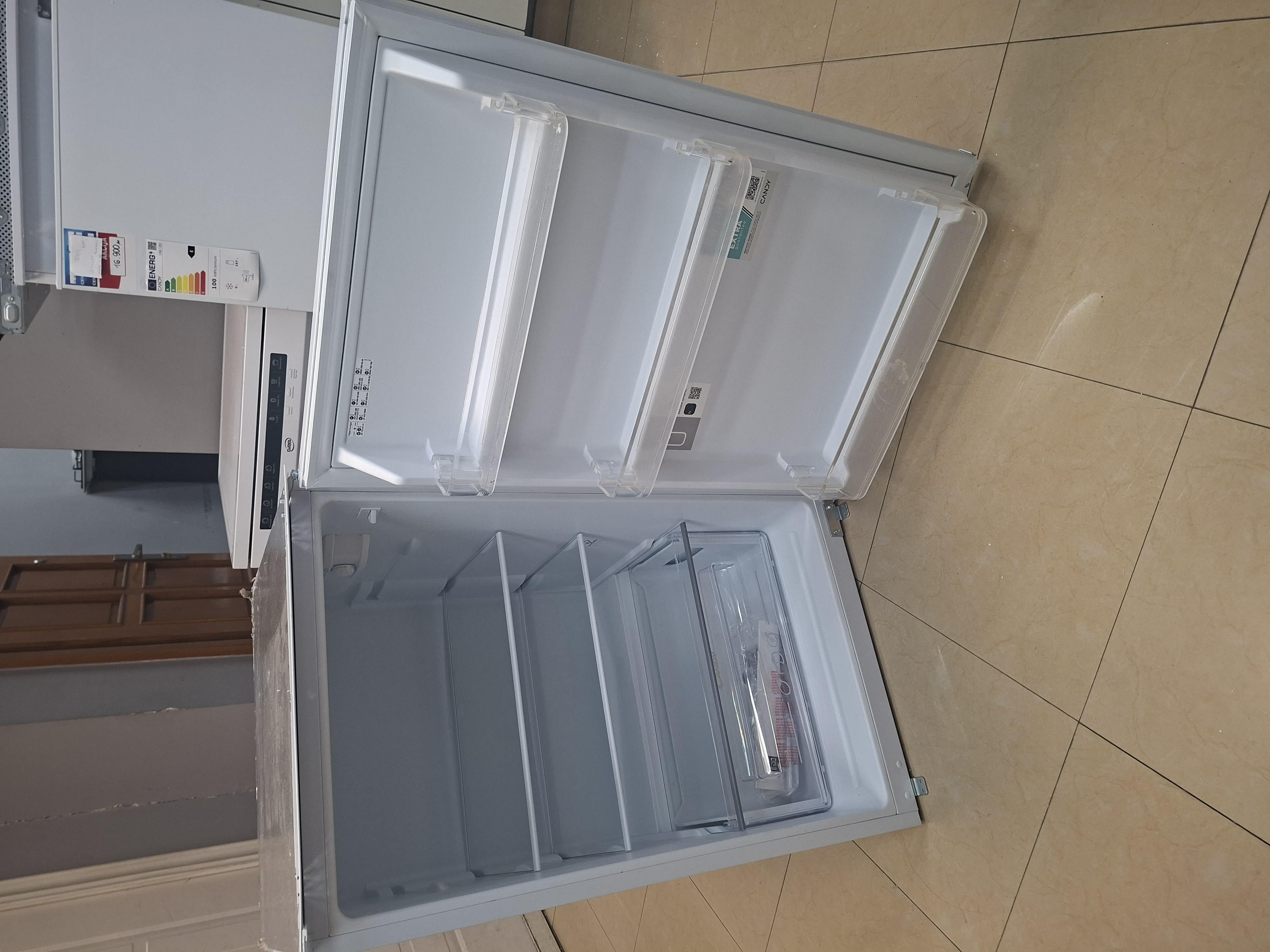 Ugradni frižider Candy CMLS59EWI, 87cm