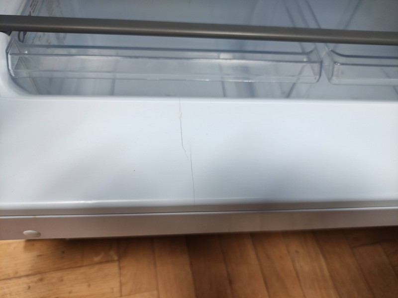 Ugradni frižider Candy CRU 160NE, 82 cm, podpultni