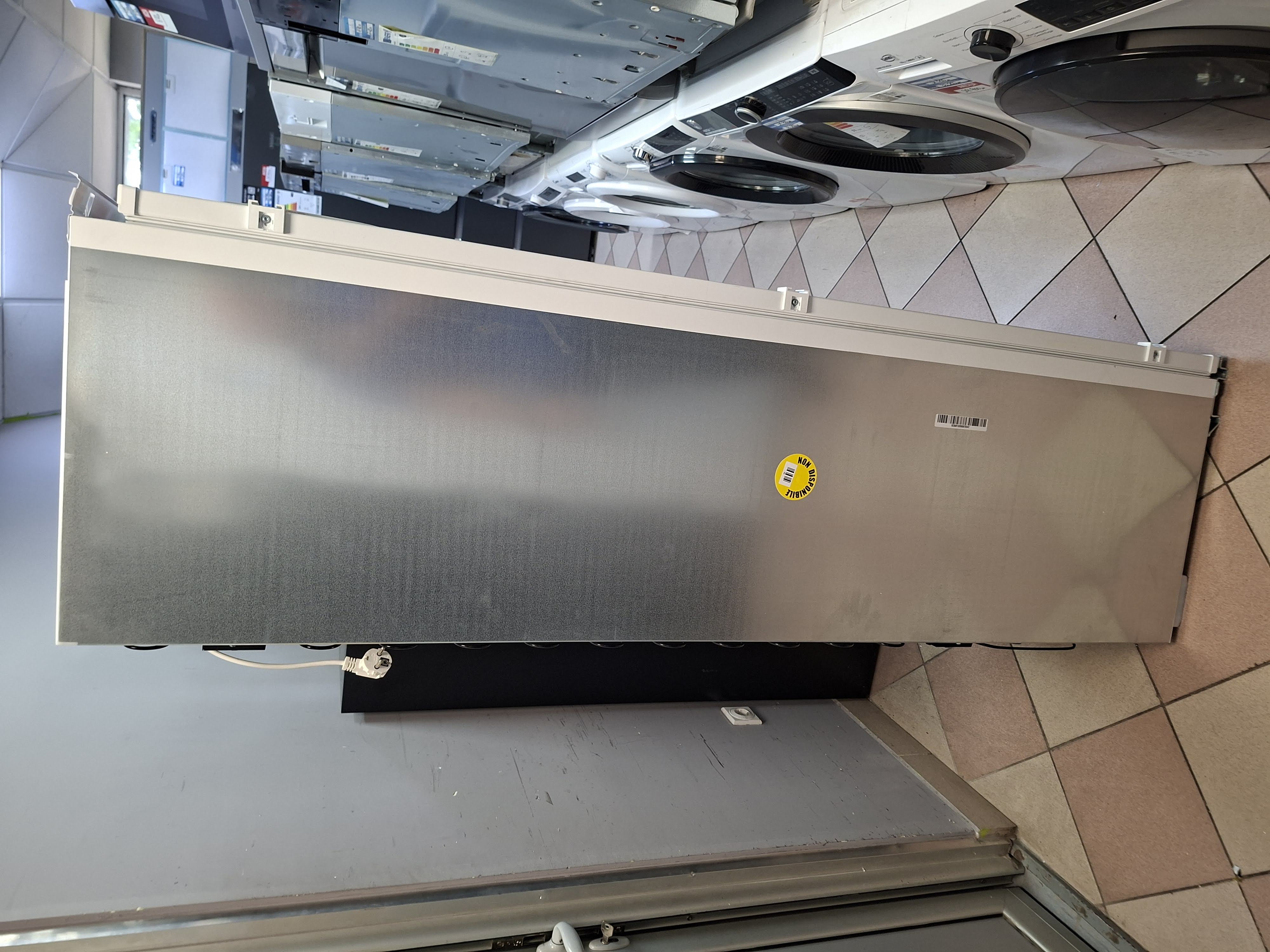 Ugradni Frižider Electrolux ERD6DE18S4 , 177cm.
